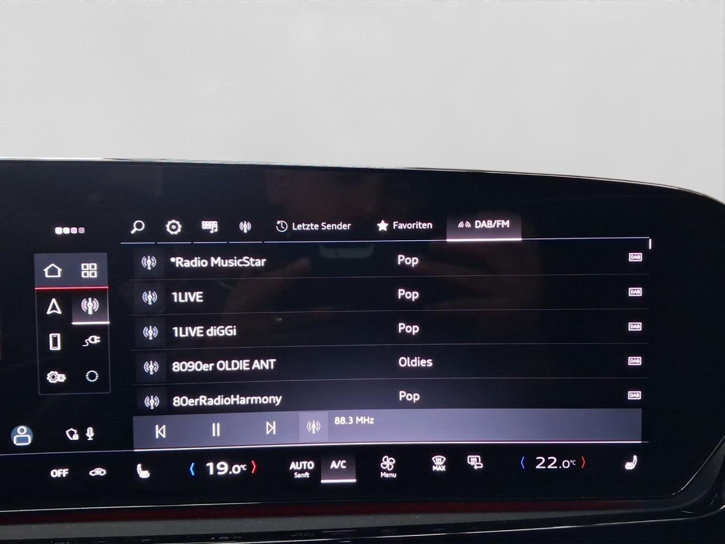 Bild über Audi A5 Avant e-hybrid e-hybrid quattro 220 kW S tronic - für weitere Informationen kontaktieren Sie den Audi Partner