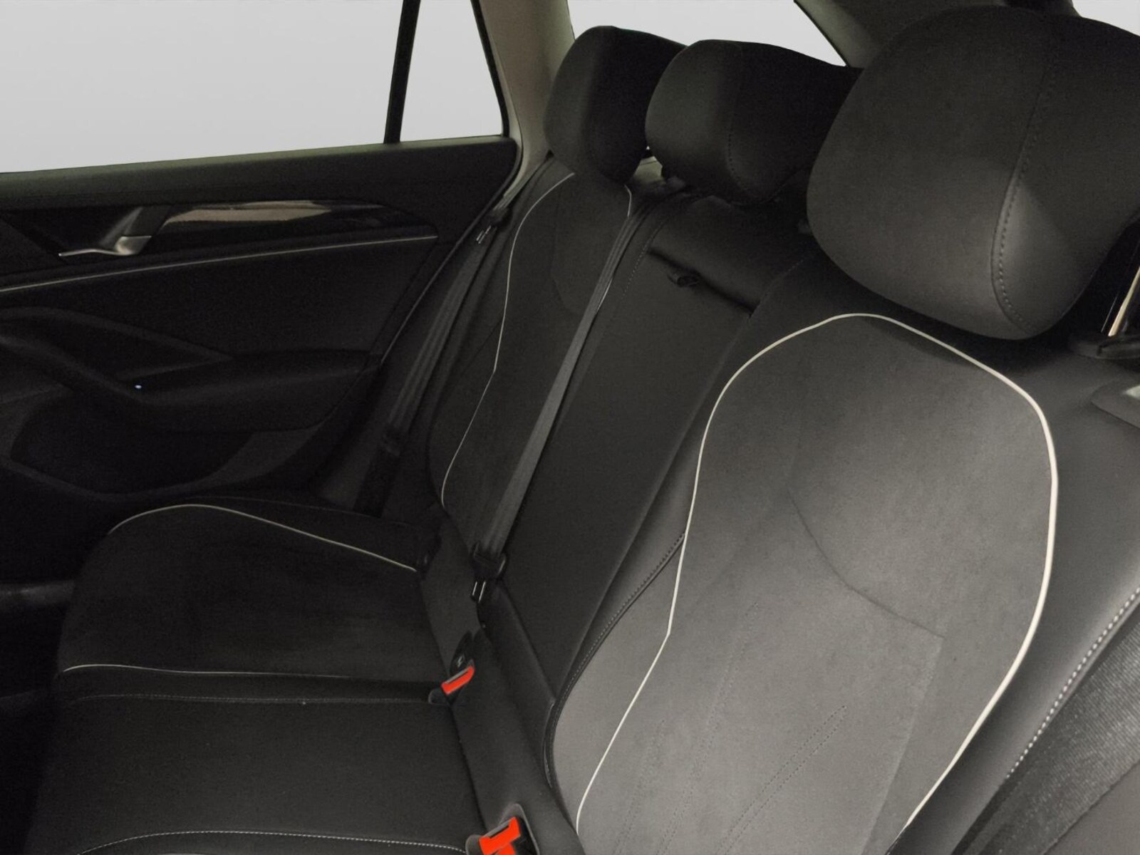 Volkswagen Passat – Bild 14
