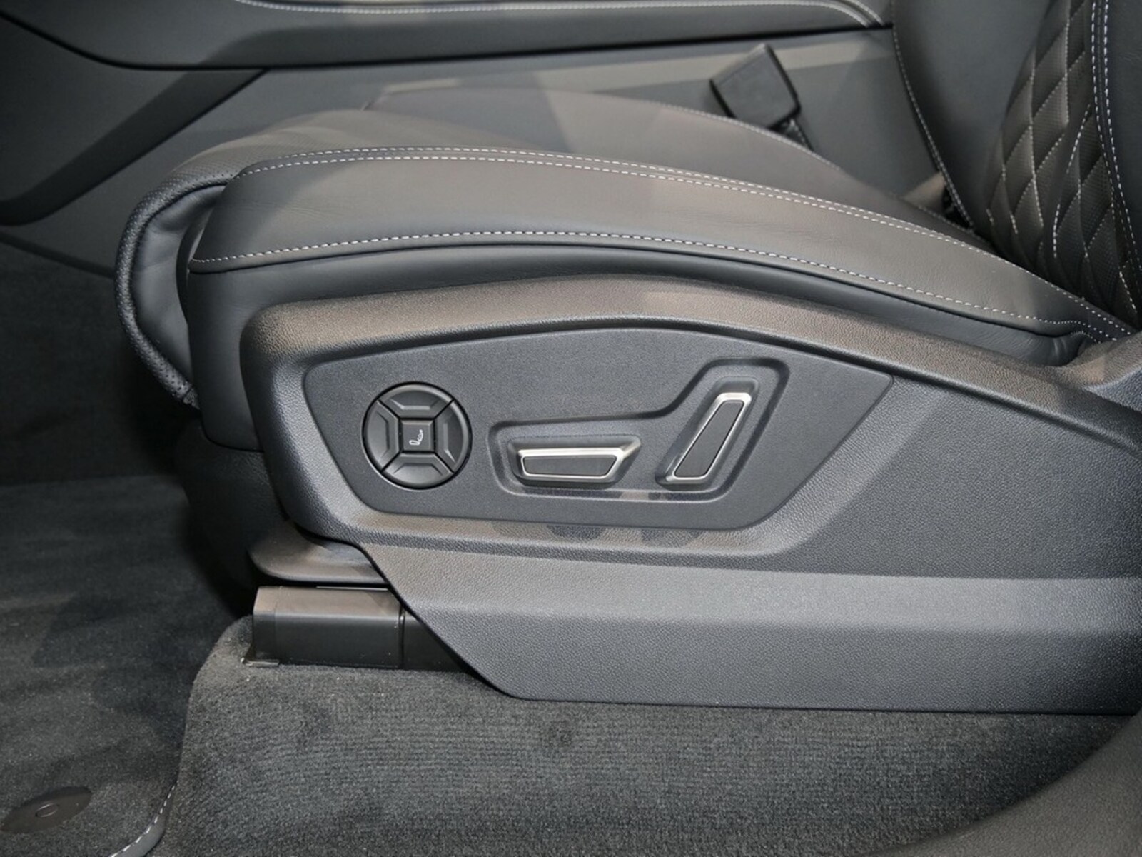 Audi Q7 – Bild 16