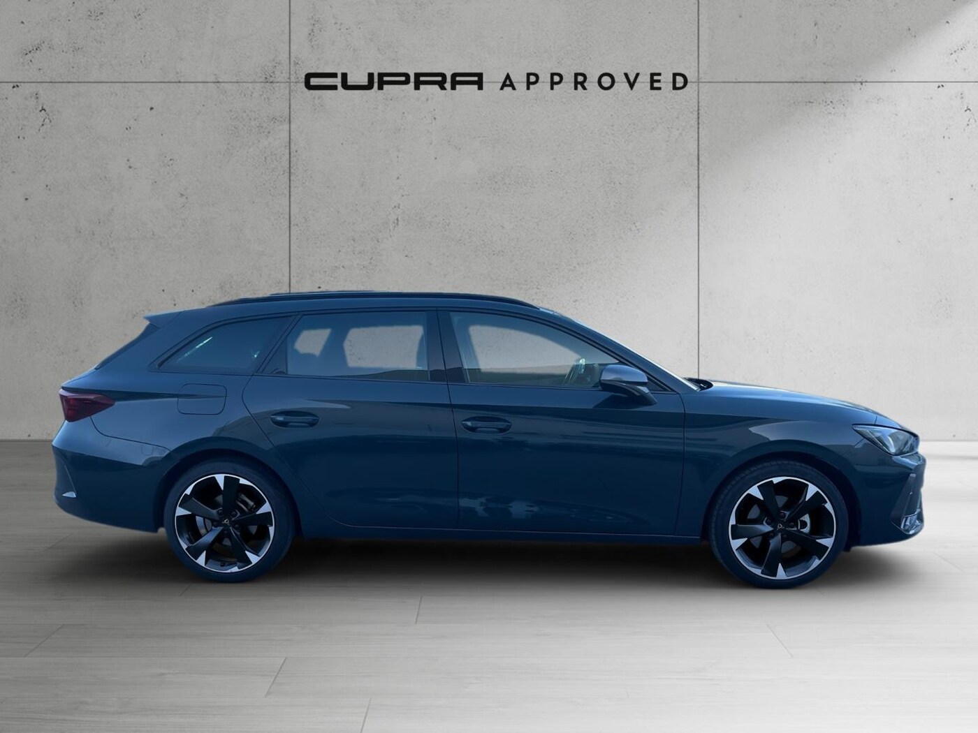 CUPRA Leon Sportstourer 1.5 eTSI DSG 110 kW (150 CV) — photo 3