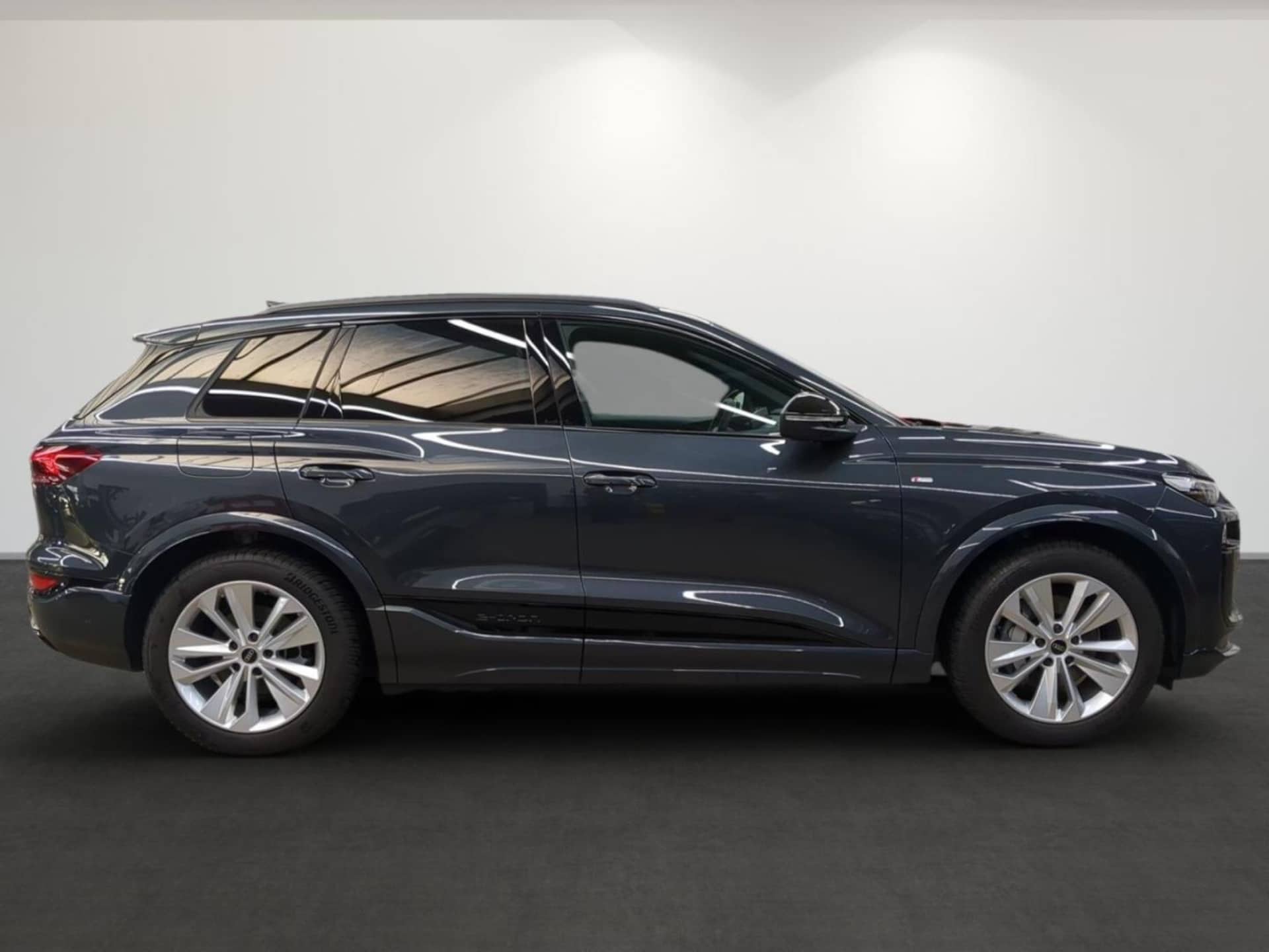 Audi Q6 SUV e-tron