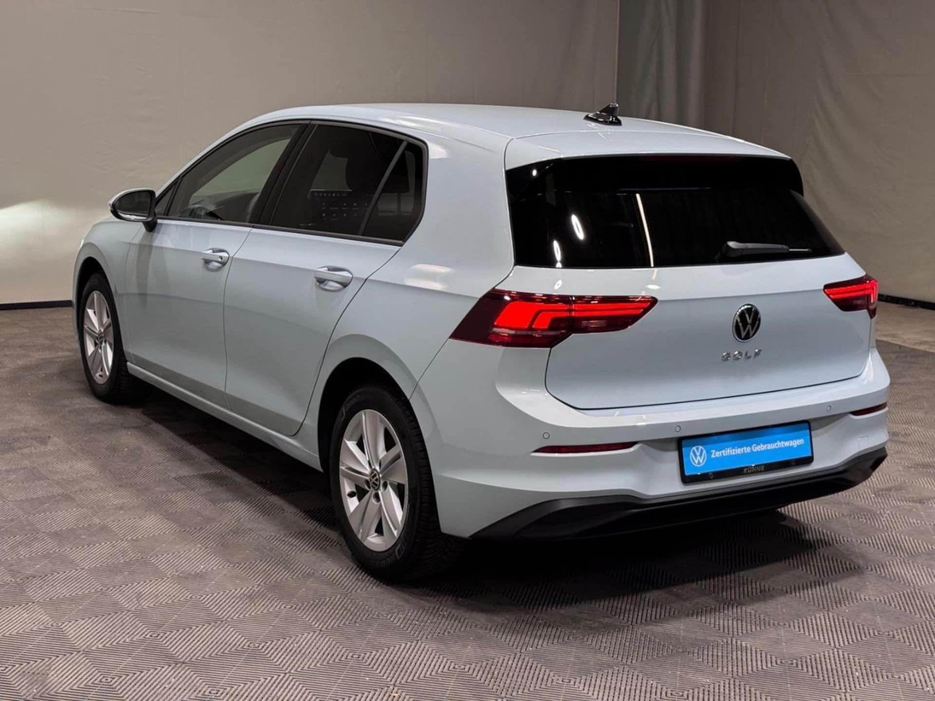 Volkswagen Golf Life