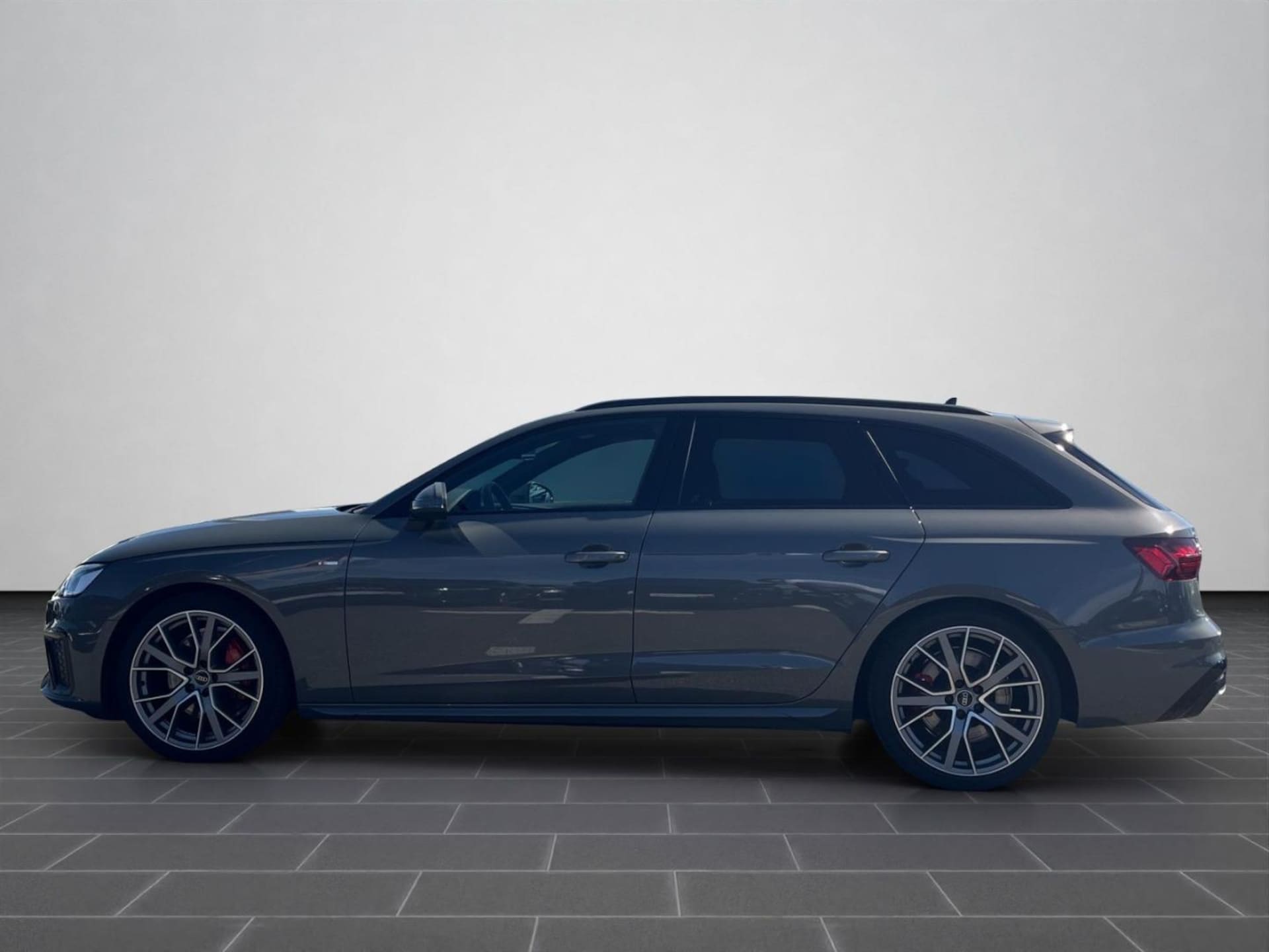 Audi A4 Avant S line