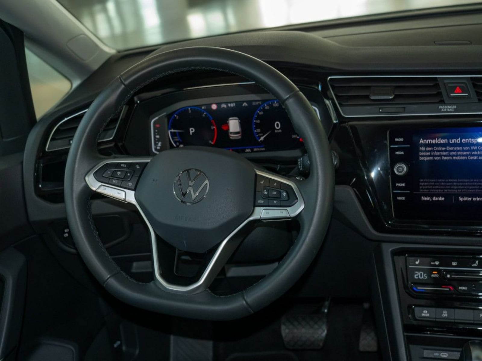 Volkswagen Touran – Bild 8