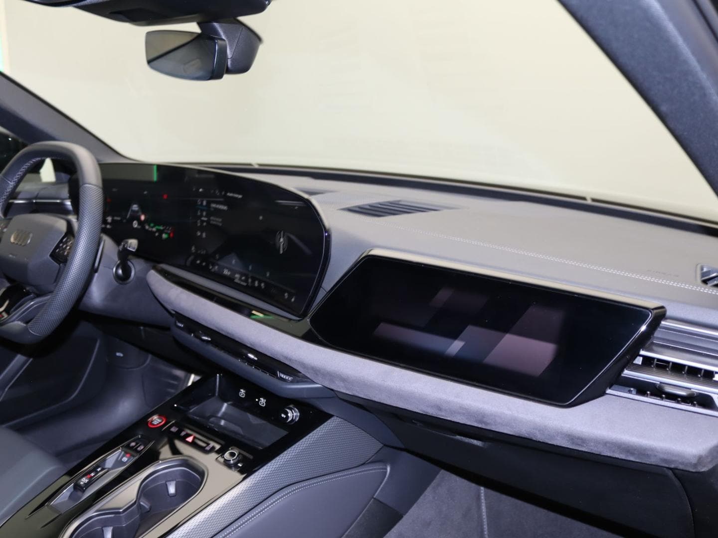 Bild über Audi A6 Avant e-hybrid edition one e-hybrid quattro 270 kW S tronic - für weitere Informationen kontaktieren Sie den Audi Partner