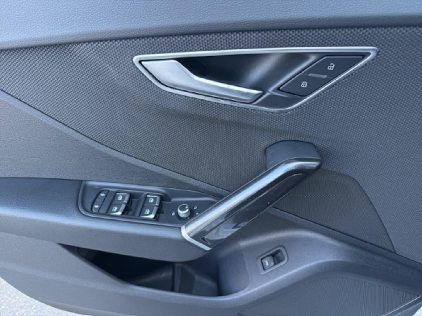Bild über Audi Q2 S line 40 TFSI quattro S tronic - für weitere Informationen kontaktieren Sie den Audi Partner