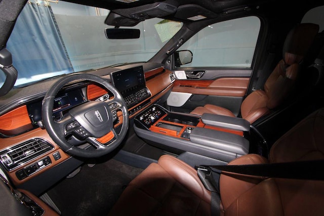 2024 Lincoln Navigator