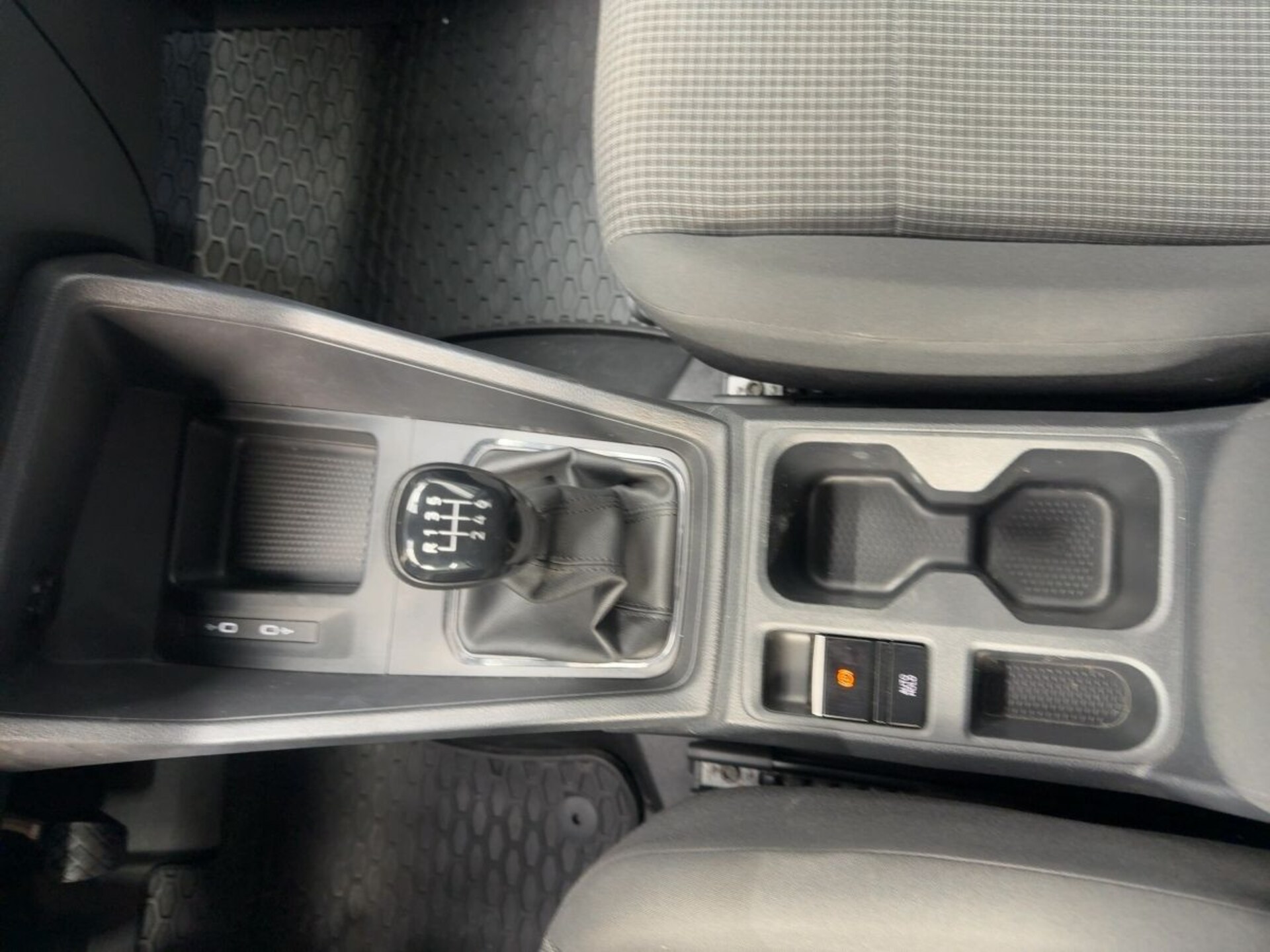 Volkswagen Caddy Maxi Basis-Modell