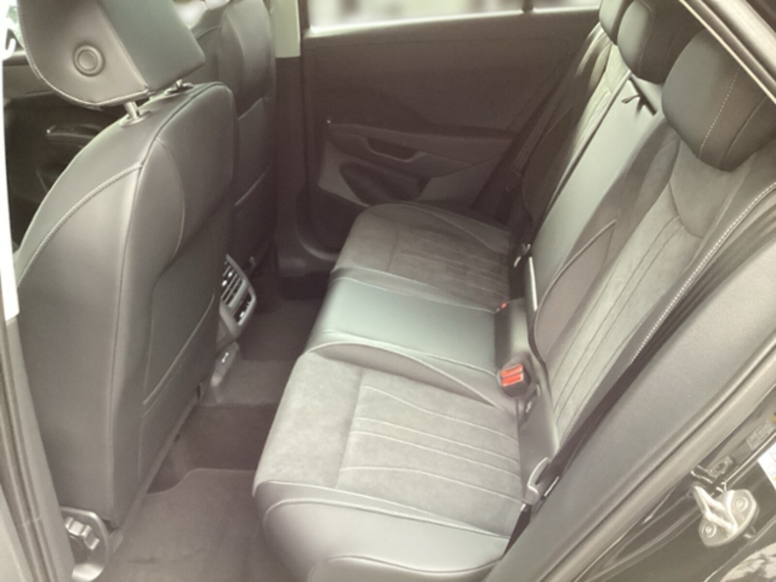 Volkswagen T-Roc – Bild 10