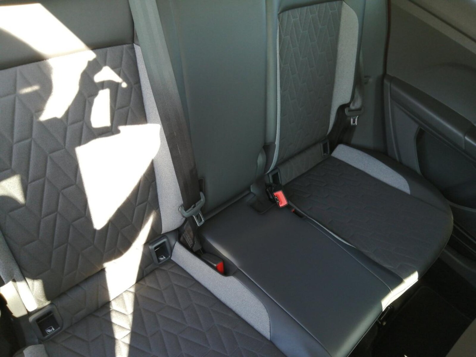 Volkswagen T-Cross – Bild 10