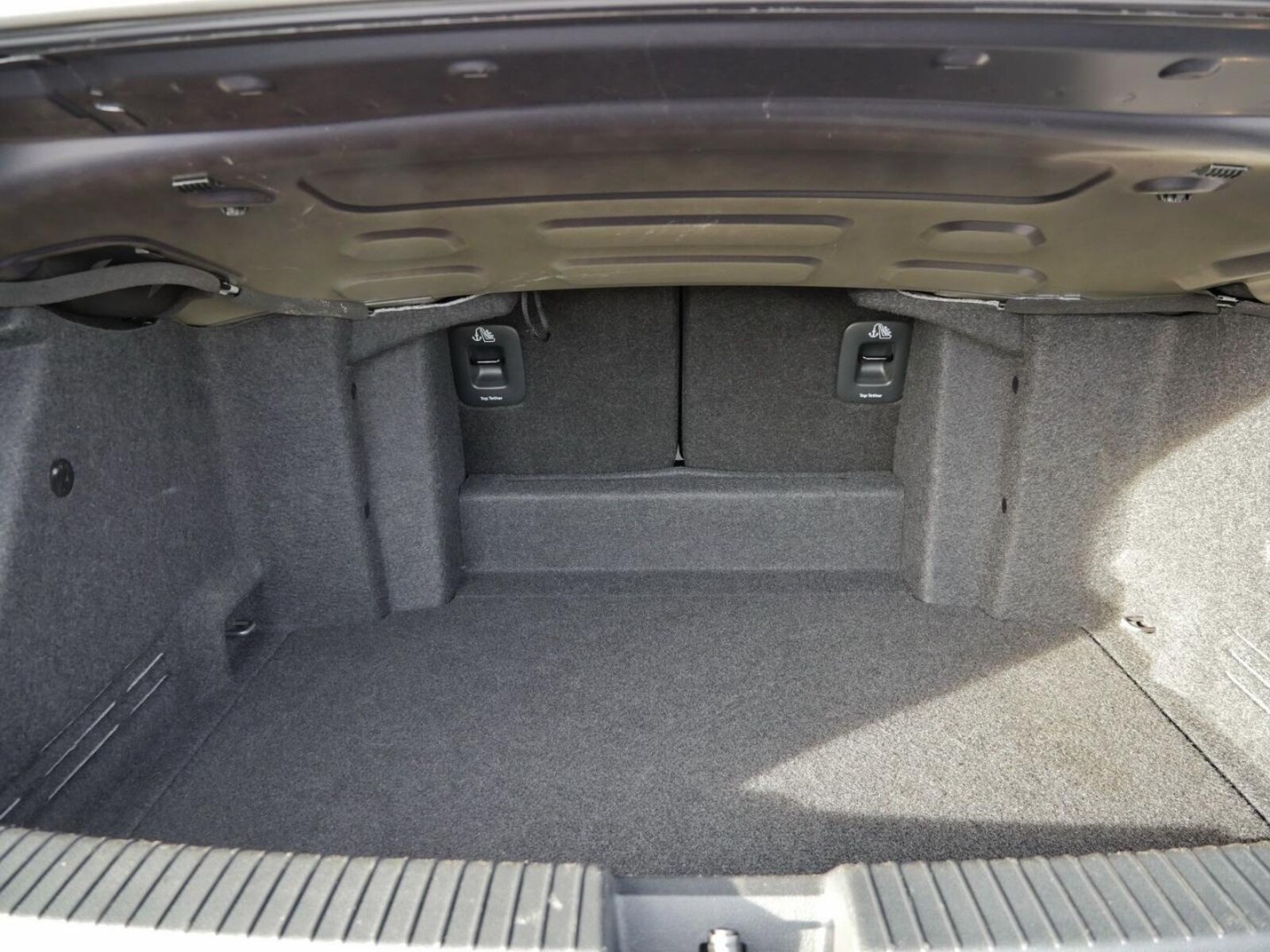 Volkswagen T-Roc Cabriolet – Bild 23