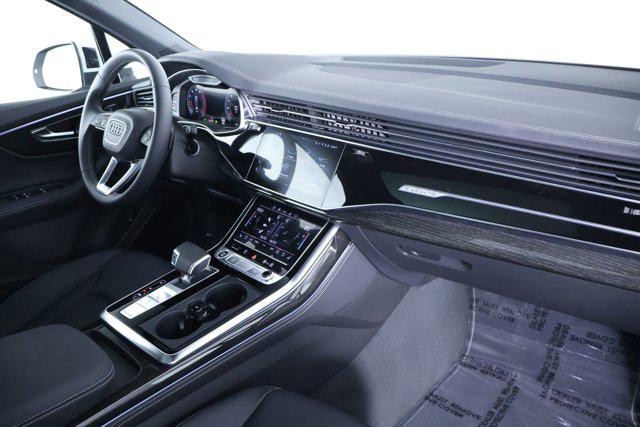 2026 Audi Q7 Premium Plus - Photo 17