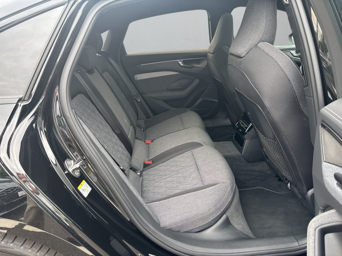 Bild über Audi A6 Limousine edition one TDI quattro 150 kW S tronic - für weitere Informationen kontaktieren Sie den Audi Partner