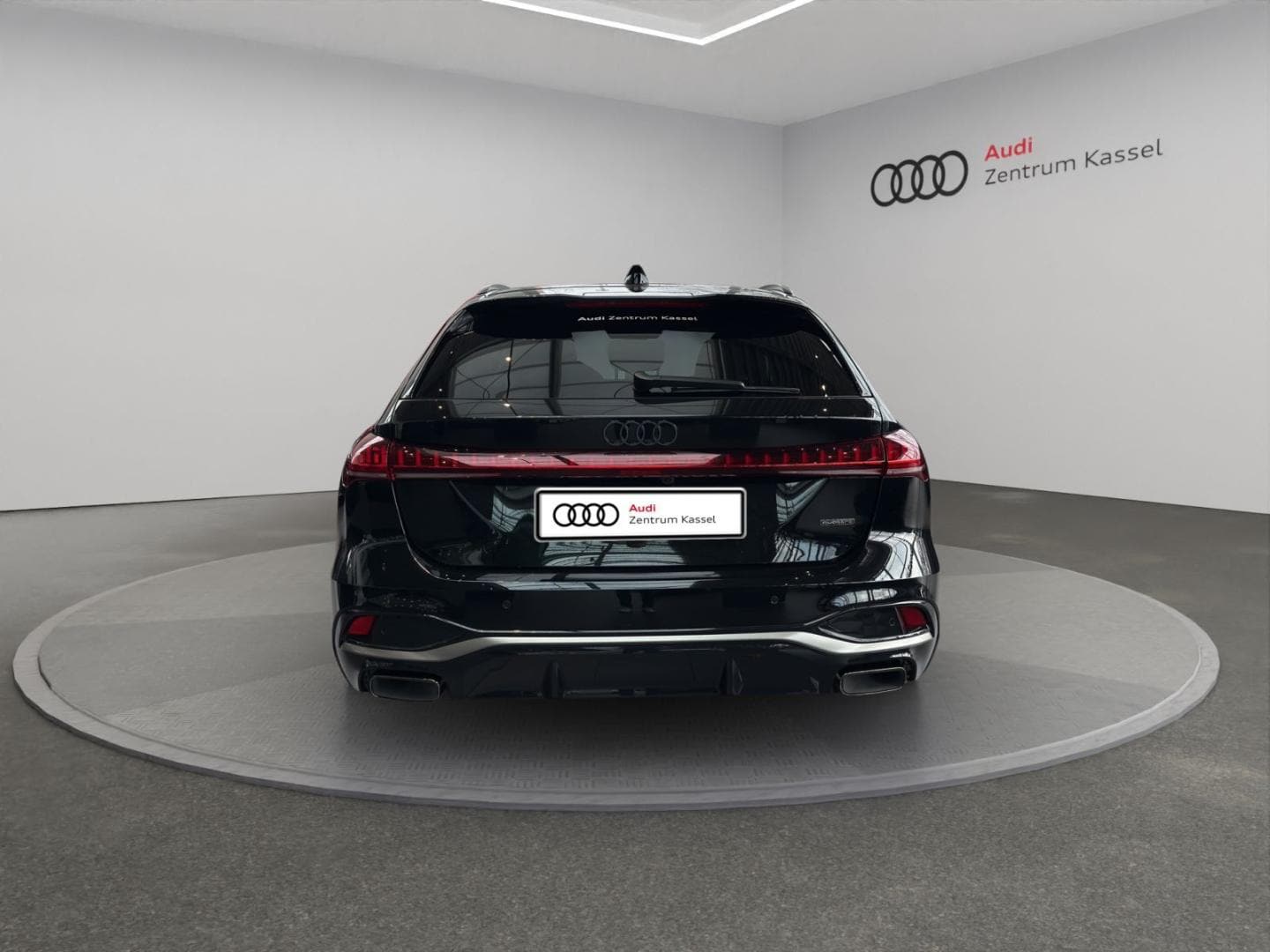 Bild über Audi A5 Avant e-hybrid e-hybrid quattro 270 kW S tronic - für weitere Informationen kontaktieren Sie den Audi Partner