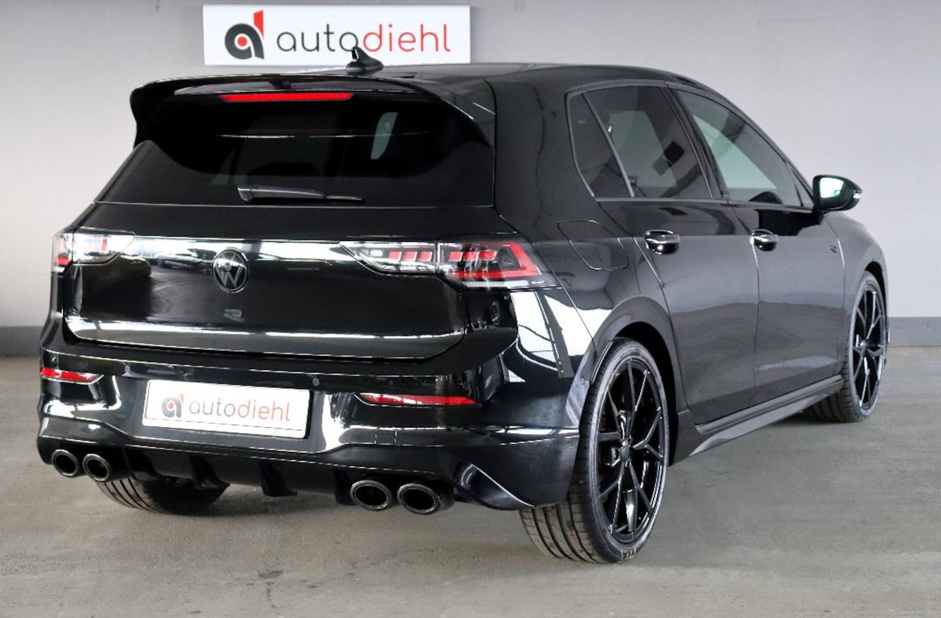 Volkswagen Golf R Black Edition