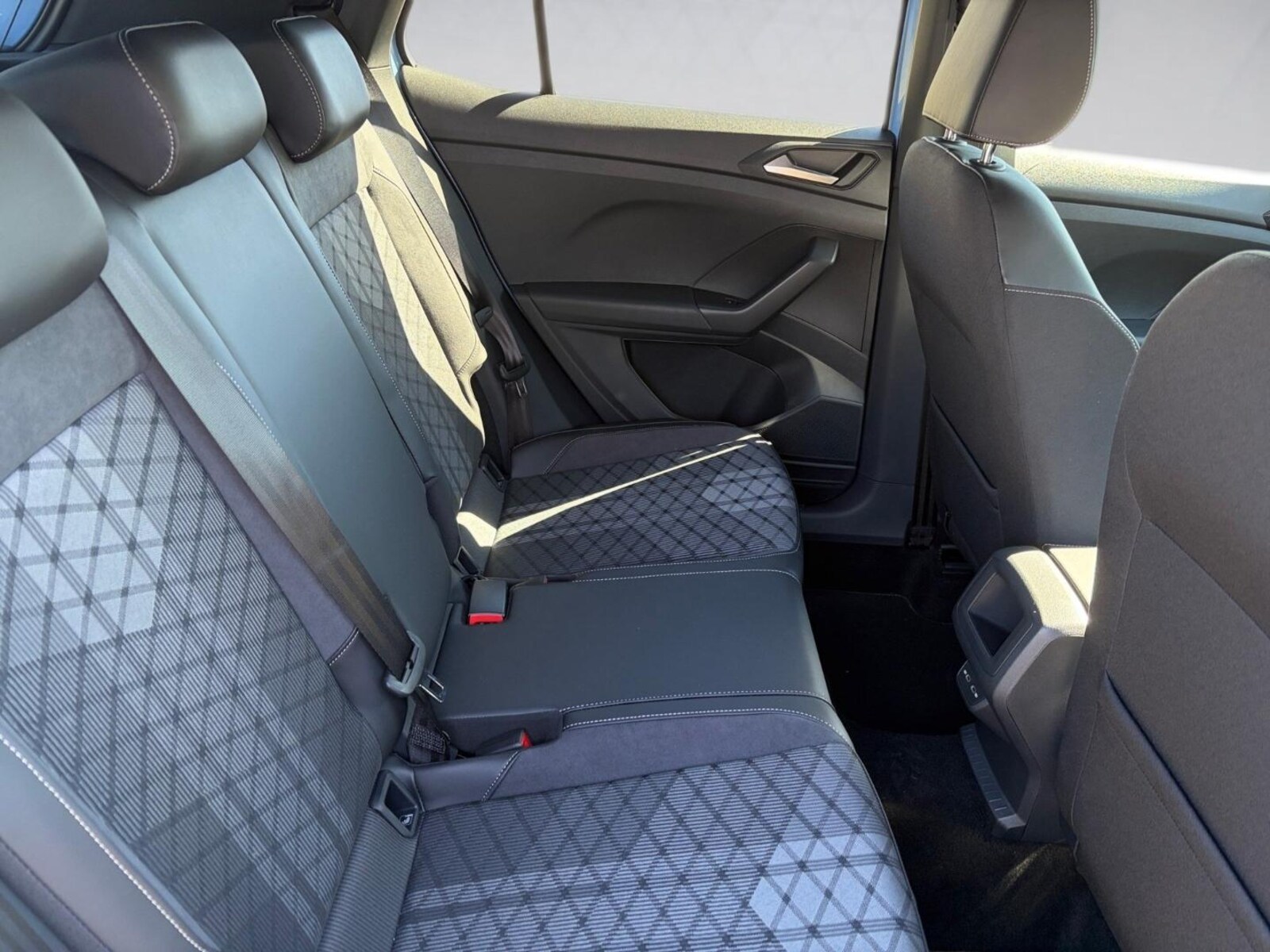 Volkswagen T-Cross – Bild 11