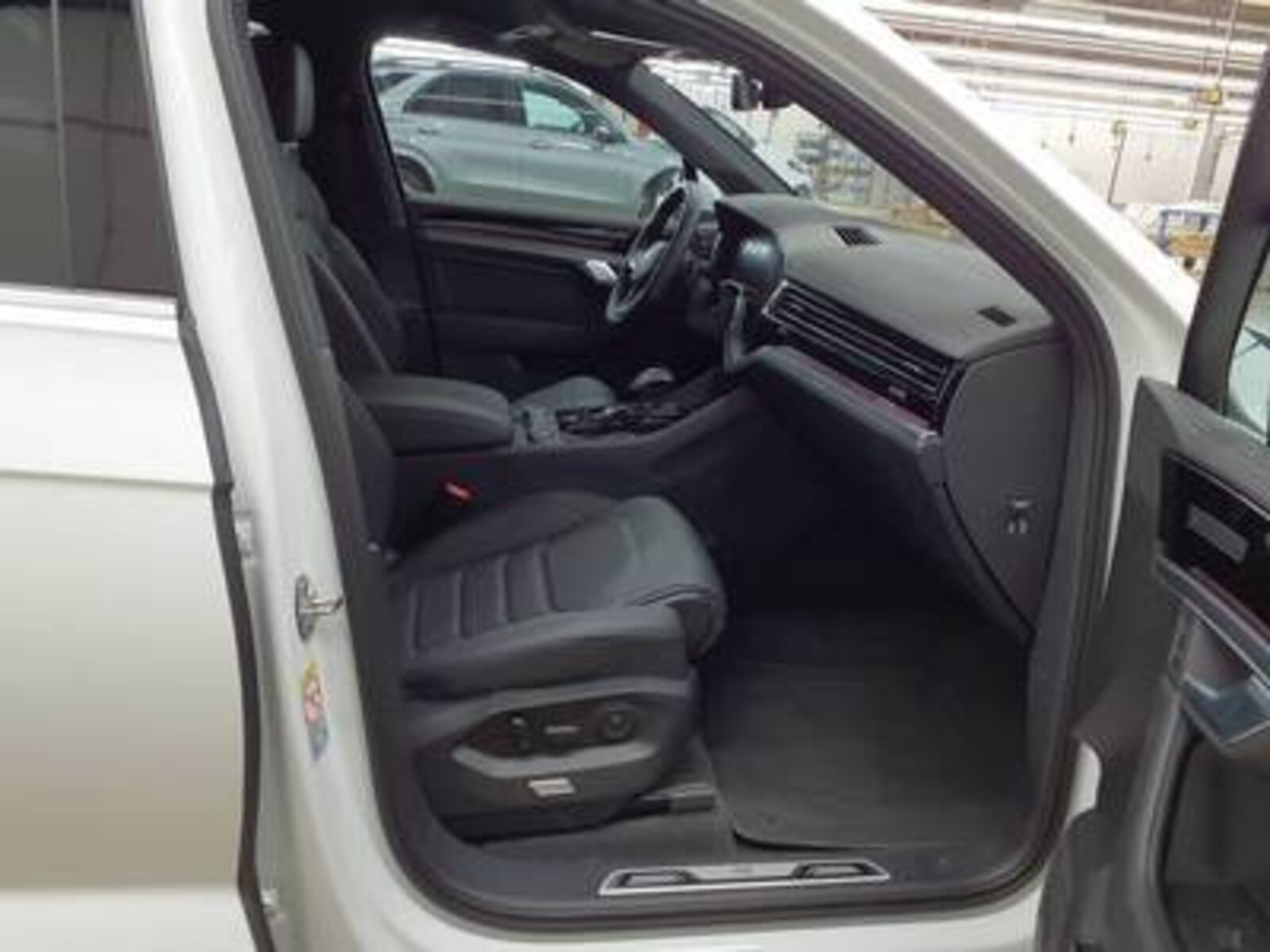 Volkswagen Touareg – Bild 5