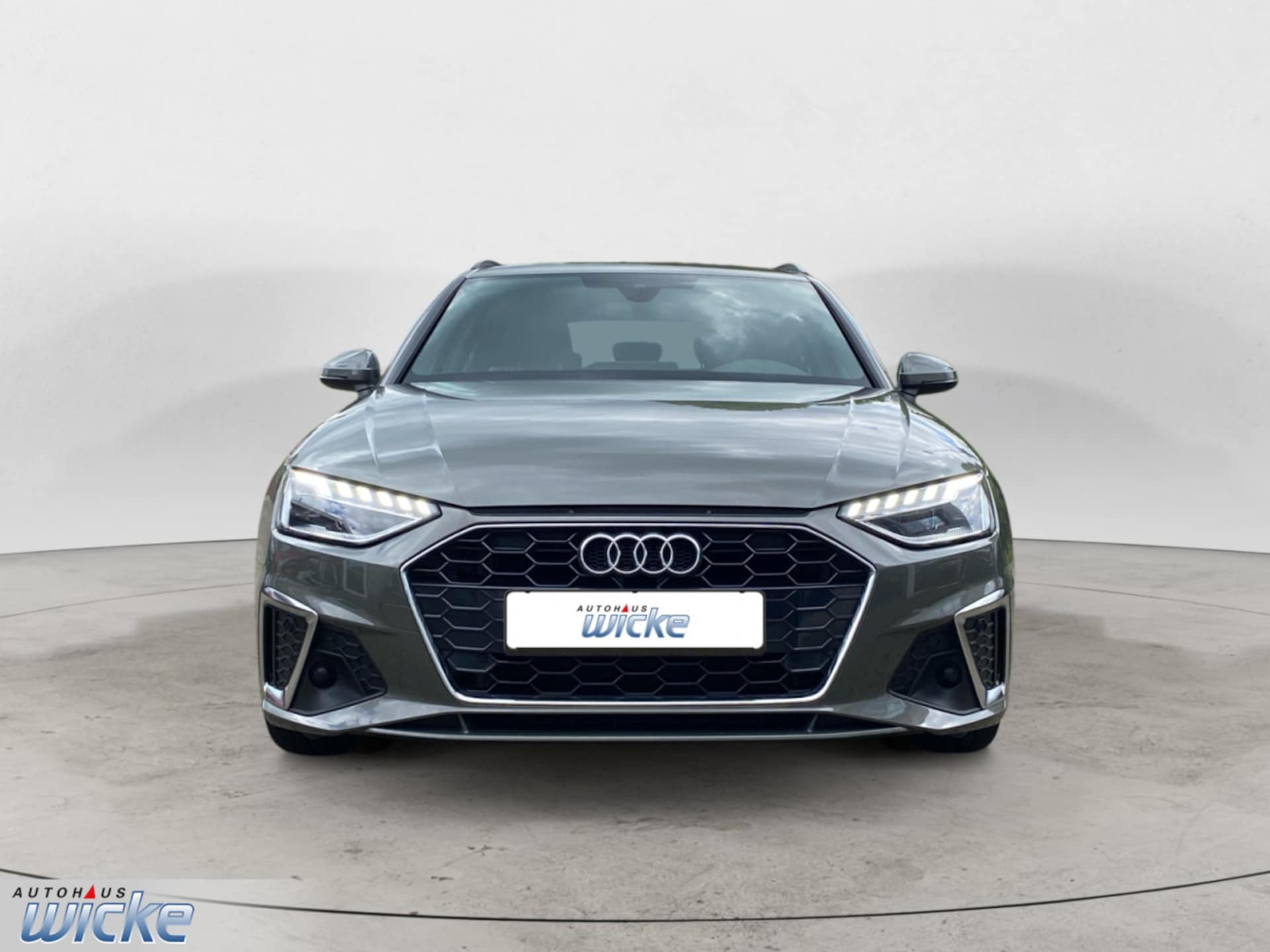 Audi A4 Avant S line
