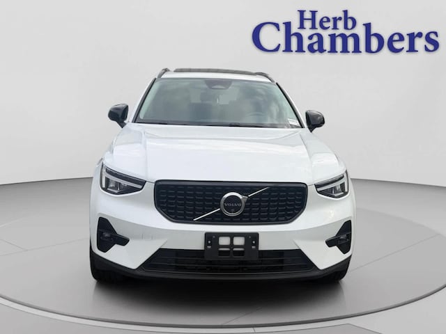 2024 Volvo XC40