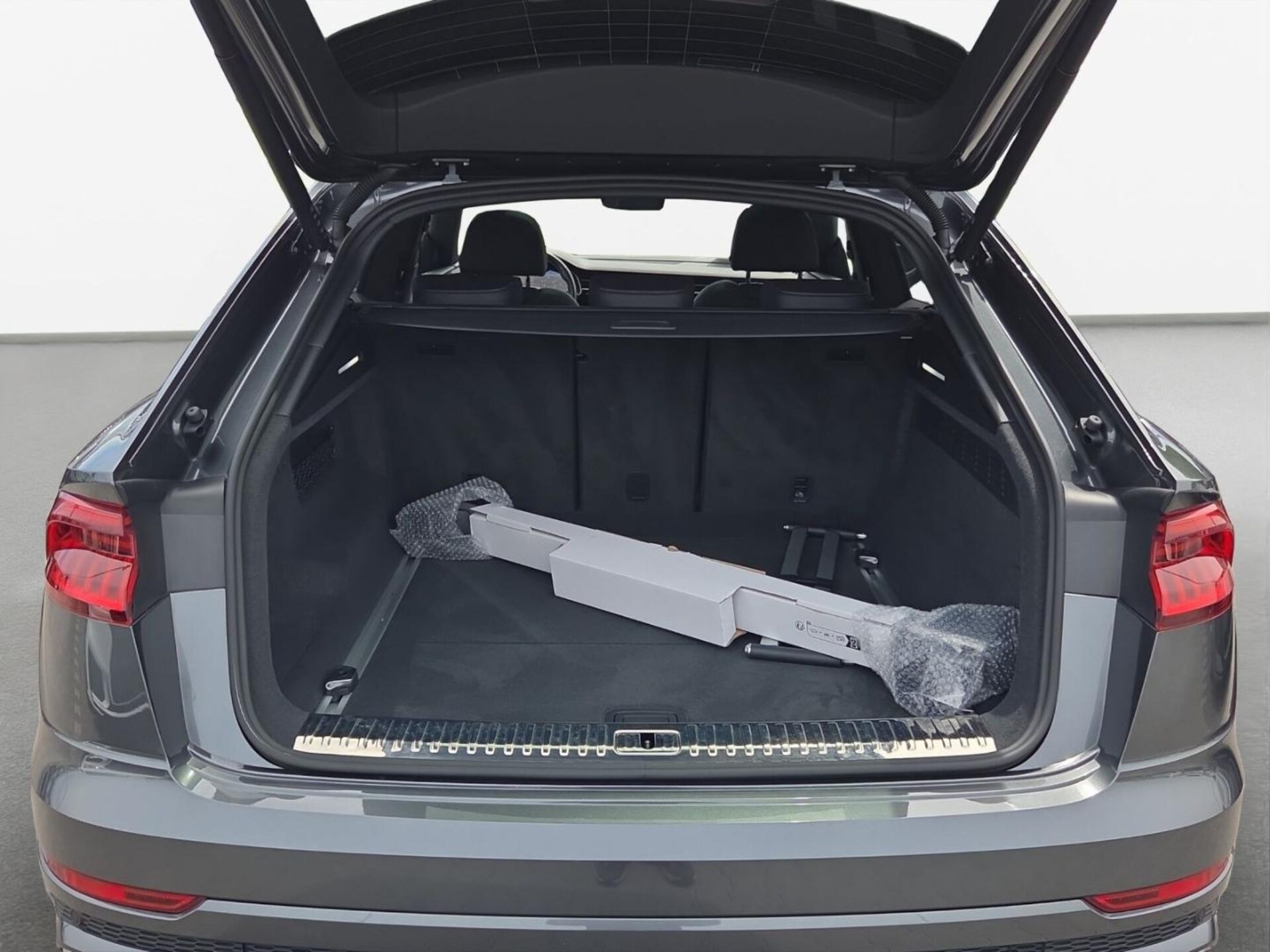 Audi SQ8 SUV