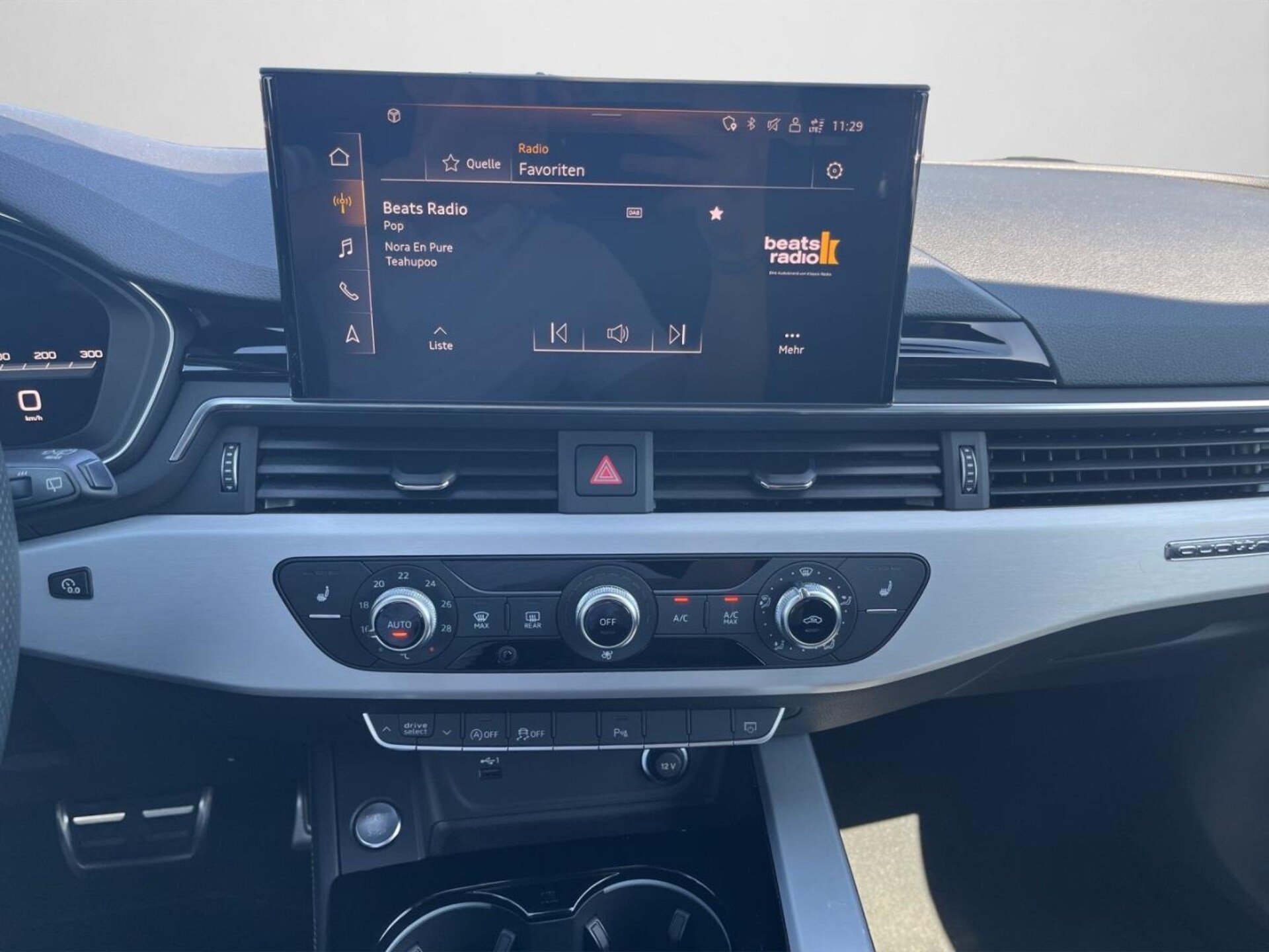 Audi A4 Avant S line