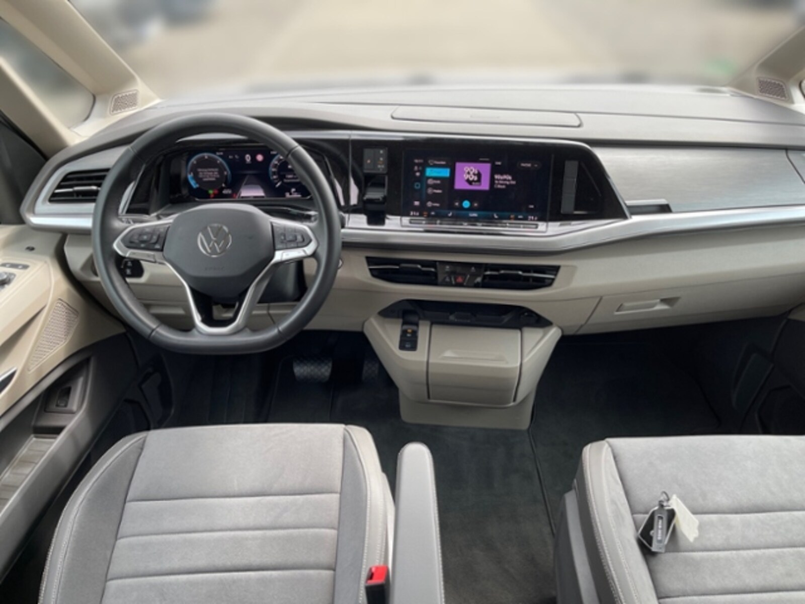 Volkswagen Multivan Langversion – Bild 12