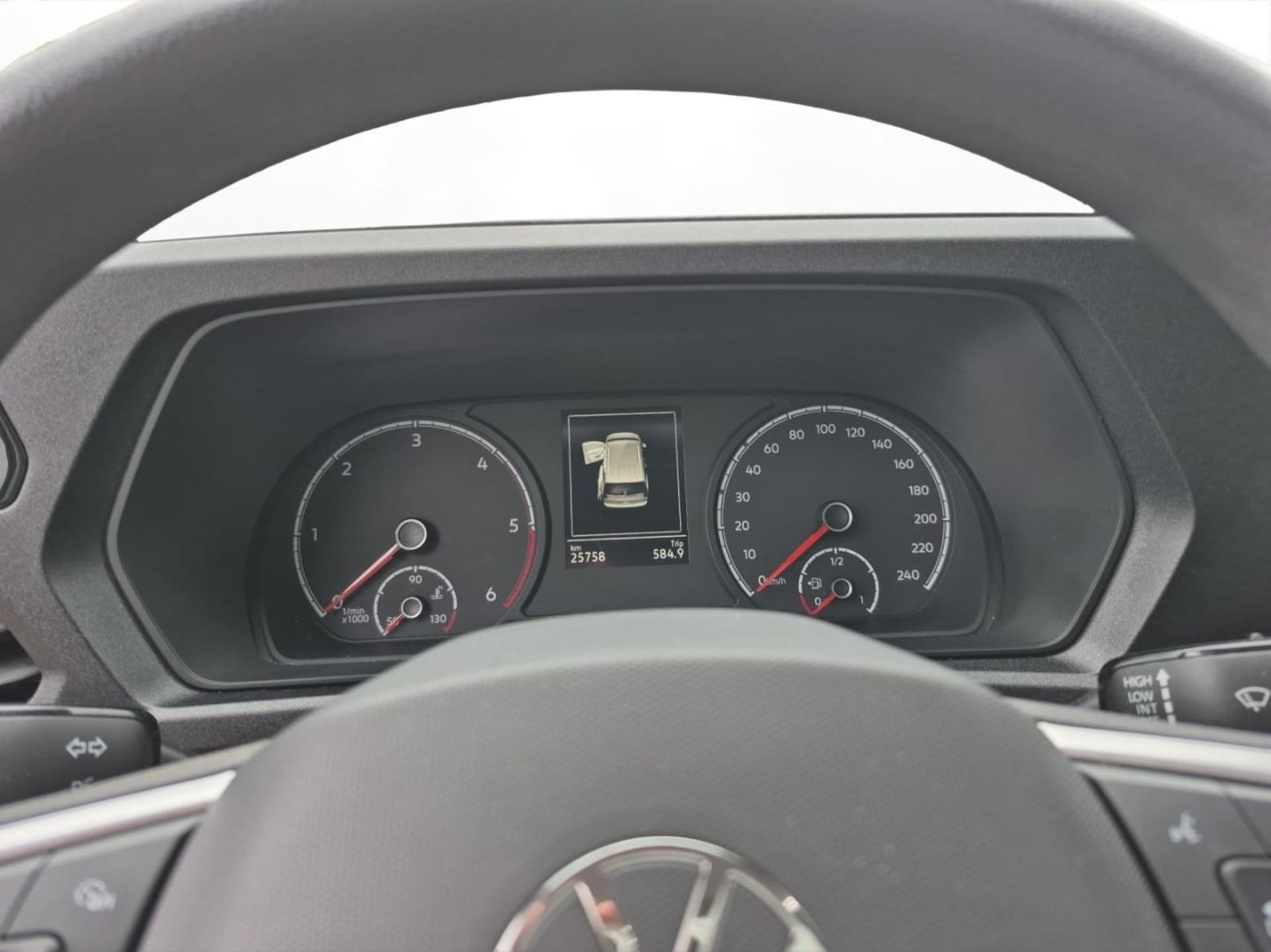 Volkswagen Caddy Basis-Modell