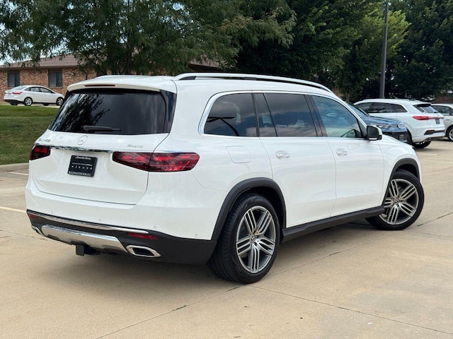 2025 Mercedes-Benz GLS 450
