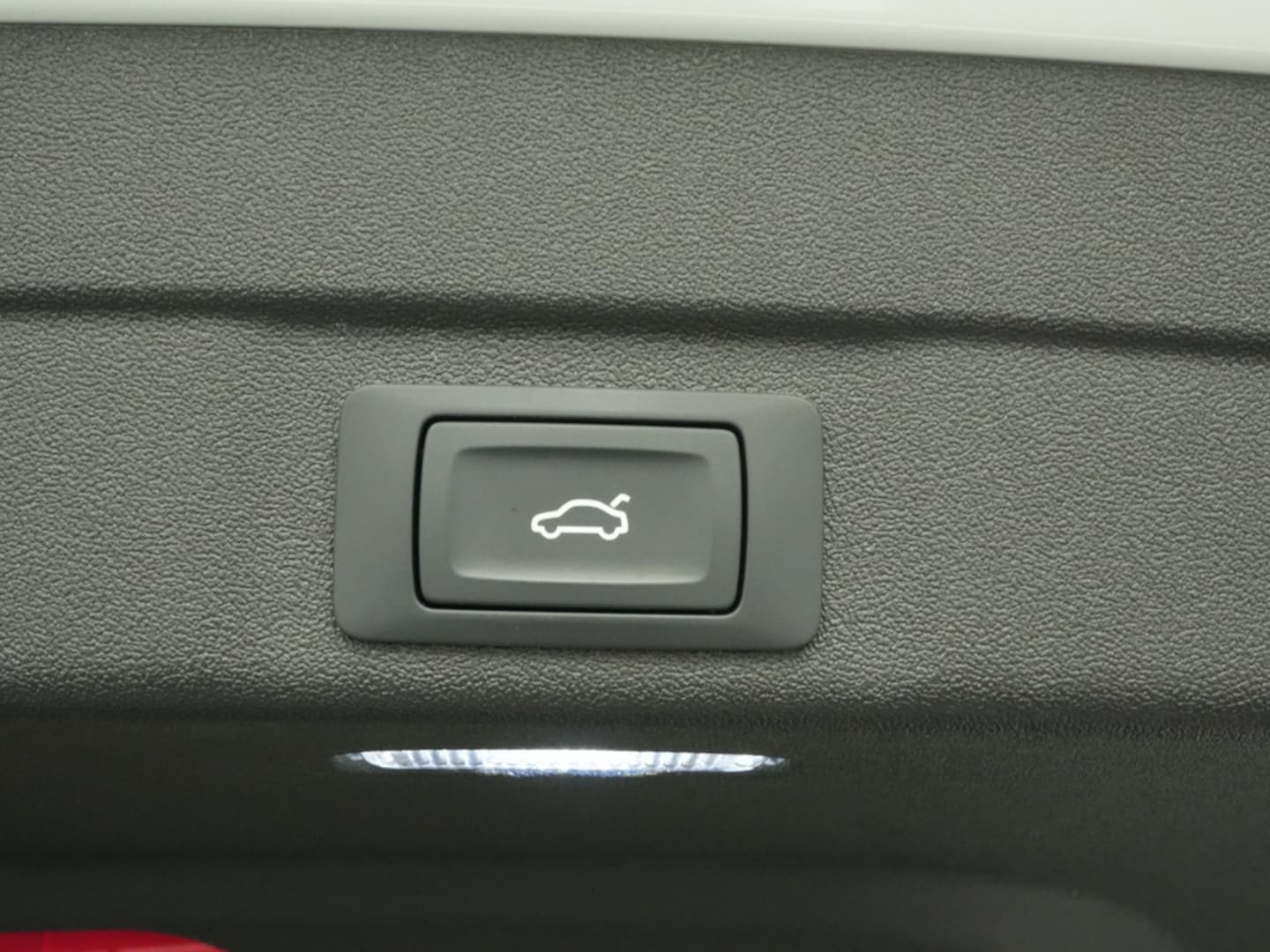 Bild über Audi A5 Avant TDI quattro 150 kW S tronic - für weitere Informationen kontaktieren Sie den Audi Partner
