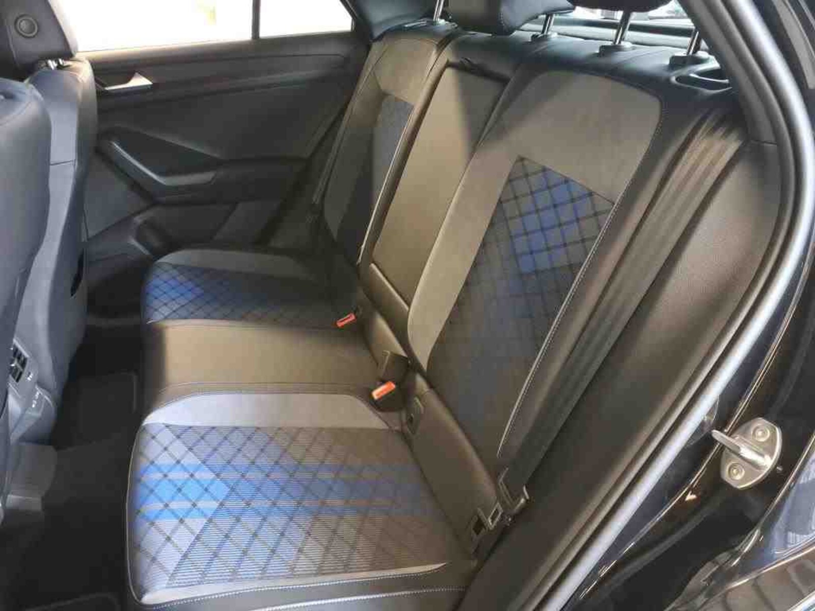 Volkswagen T-Roc – Bild 8