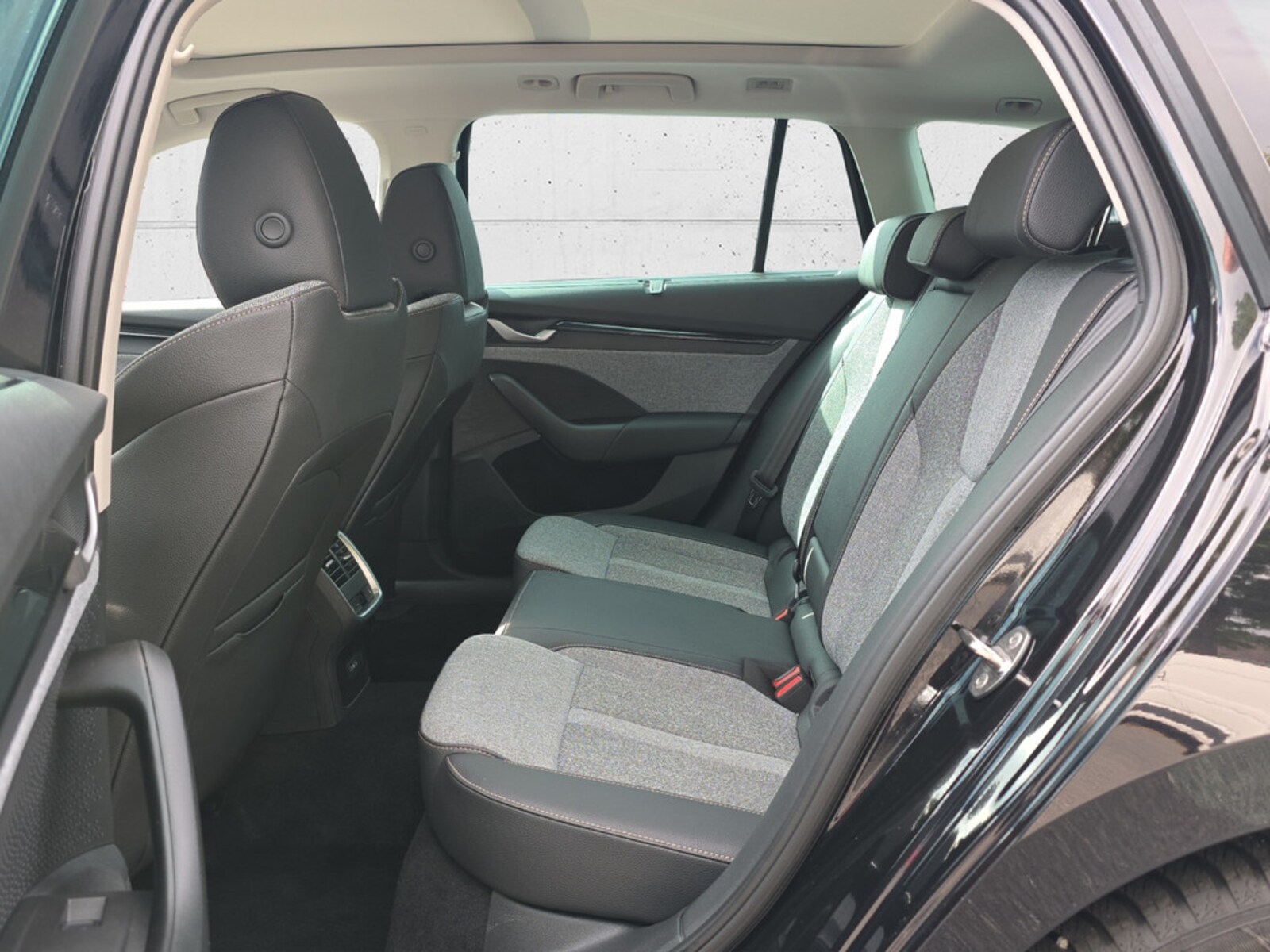 Škoda Octavia Combi – Bild 11