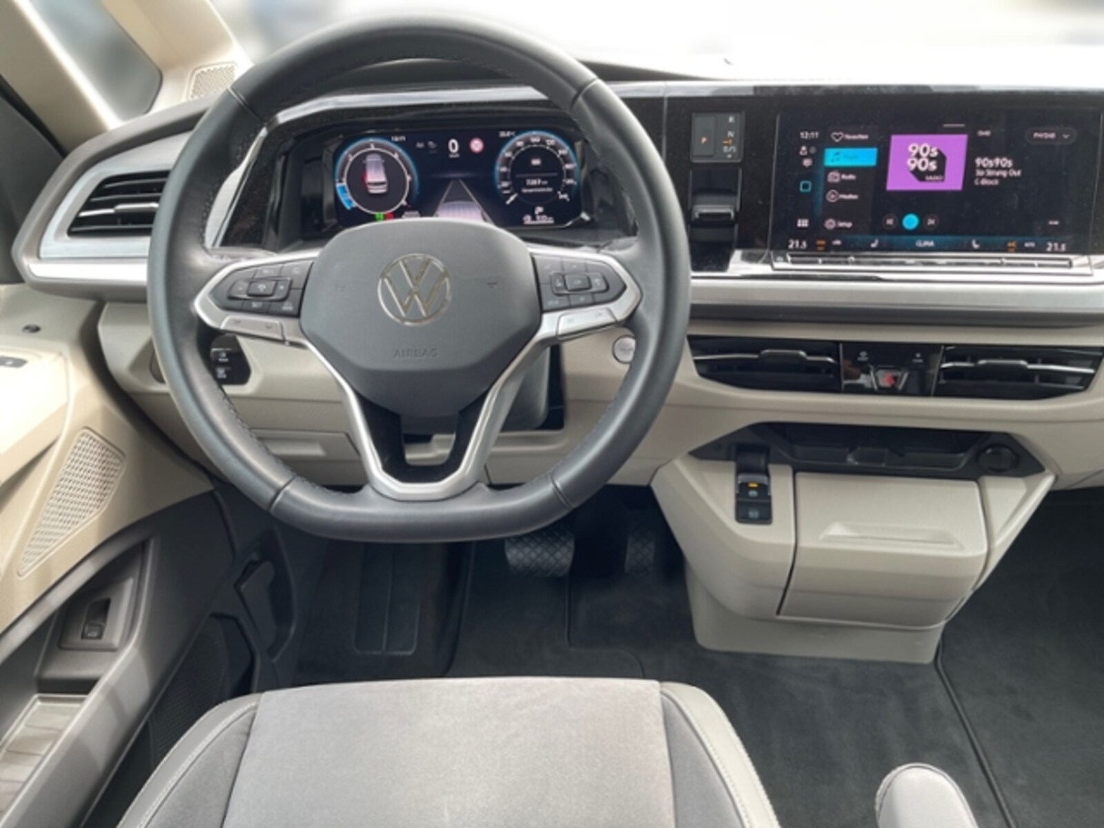 Volkswagen Multivan Langversion – Bild 13