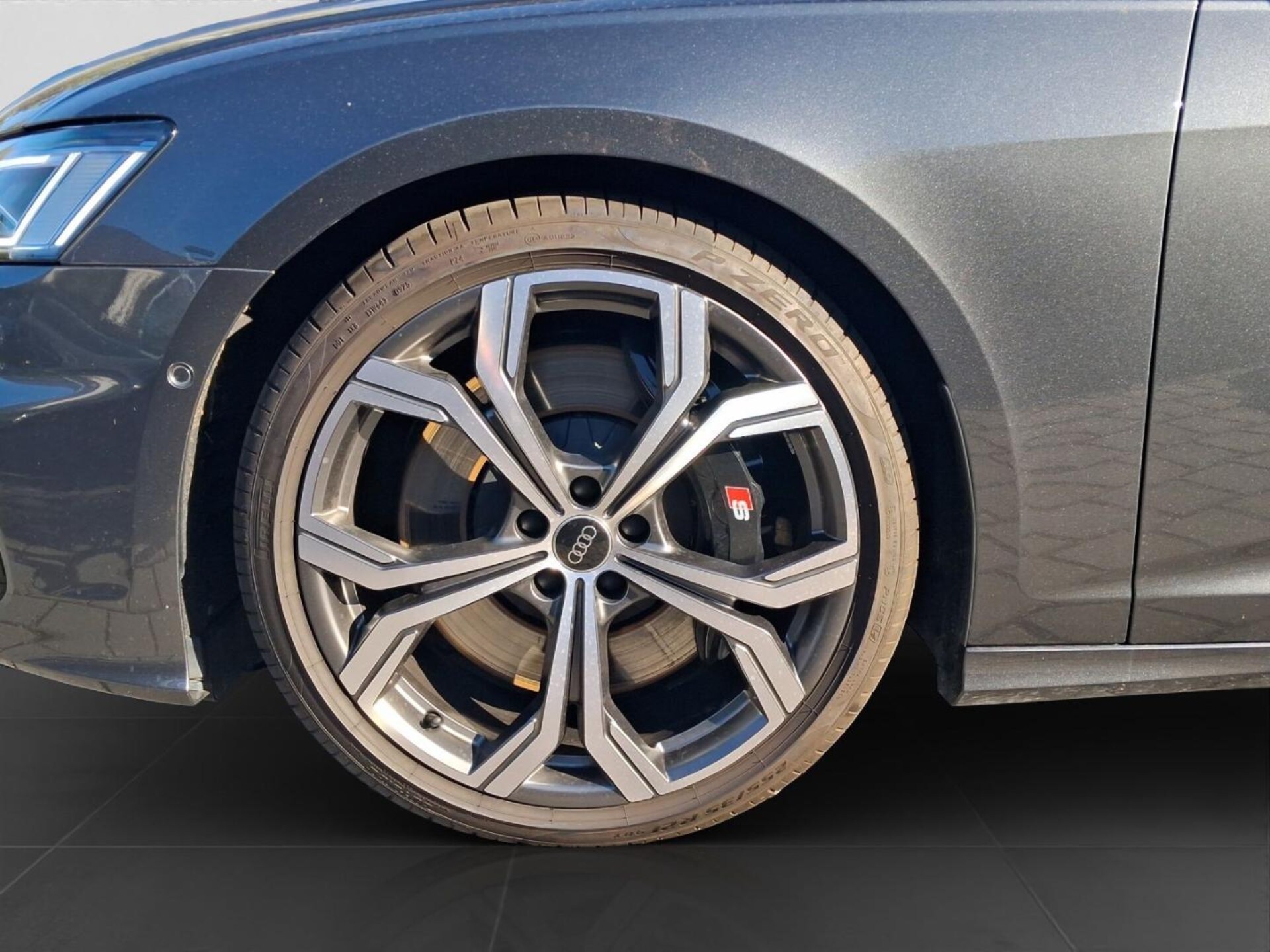 Audi S6 Avant