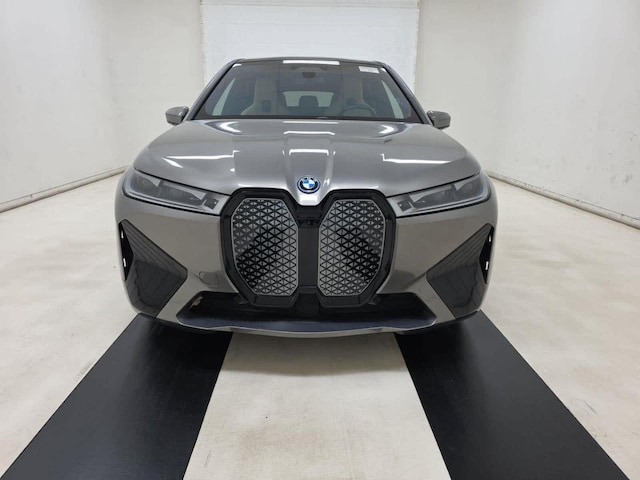 2023 BMW iX