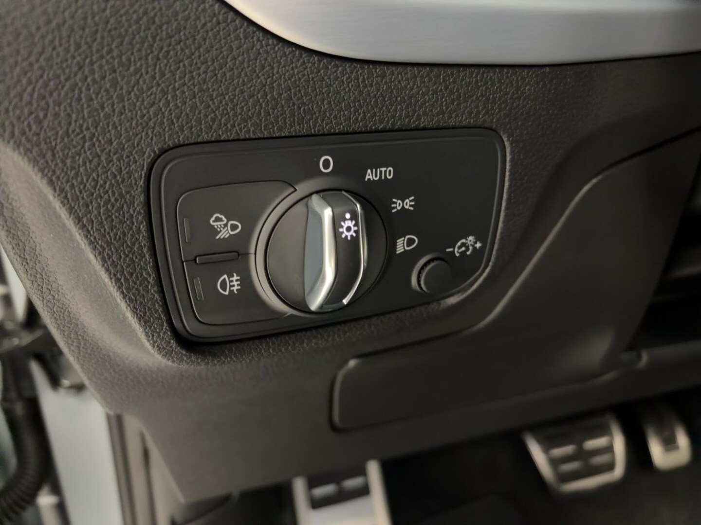 Bild über Audi Q2 advanced 35 TFSI S tronic - für weitere Informationen kontaktieren Sie den Audi Partner