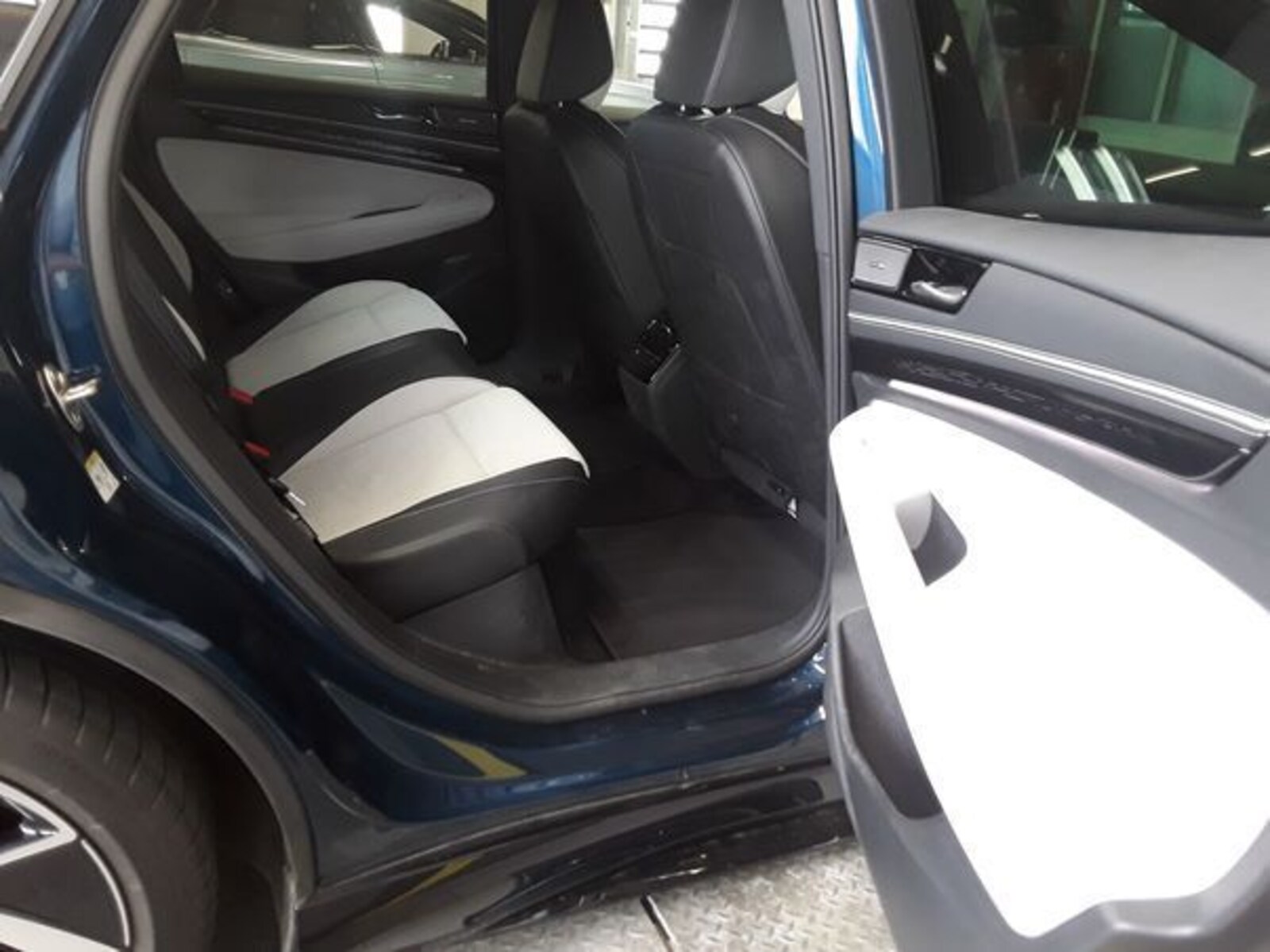 Volkswagen ID.7 Tourer – Bild 9