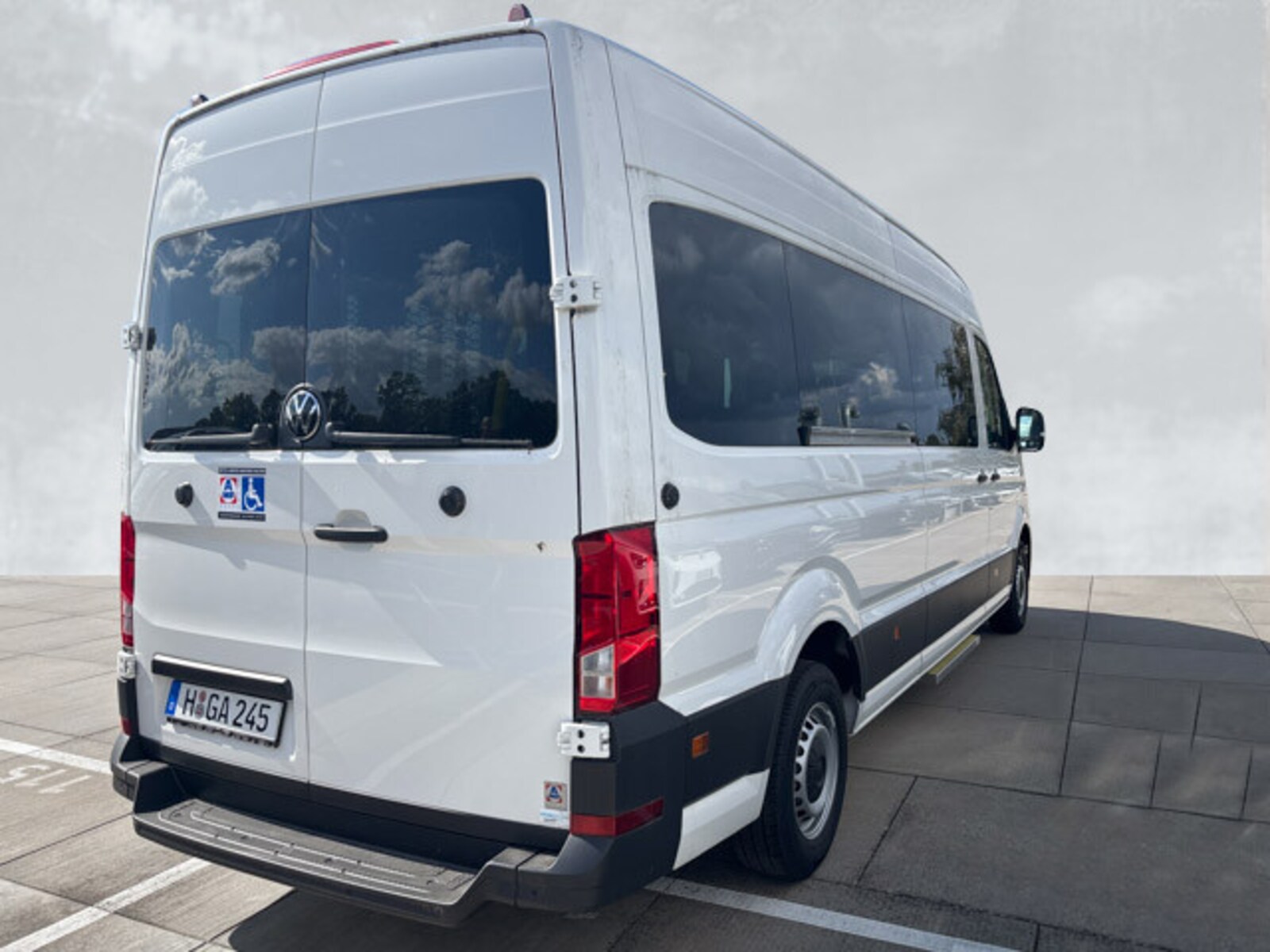 Volkswagen Crafter Kasten langer Radstand – Bild 3