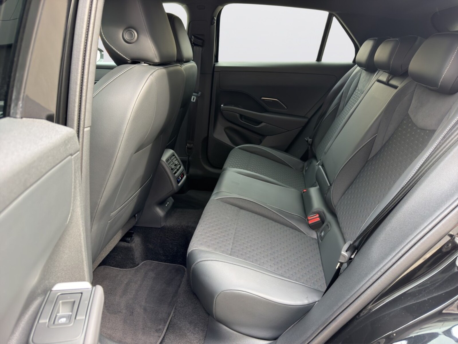 Volkswagen T-Roc – Bild 12