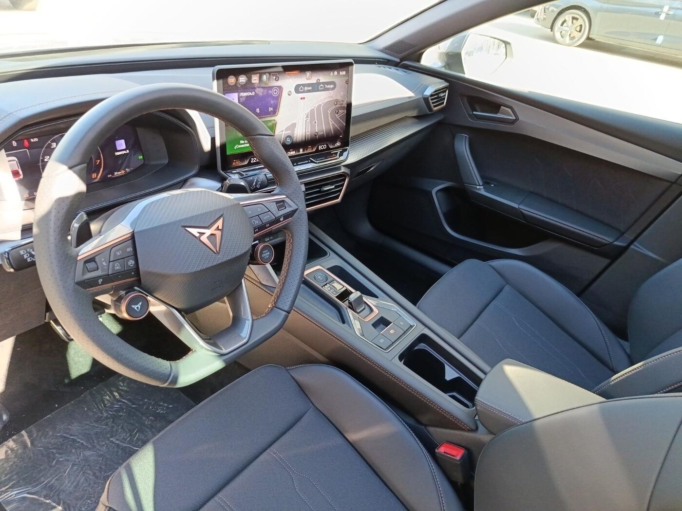 CUPRA Leon León 1.5 TSI e-Hybrid DSG 150 kW (204 CV) — photo 10