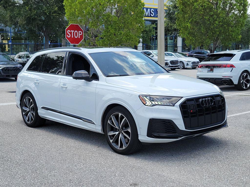 2023 Audi SQ7 Prestige quattro Tiptronic's photo