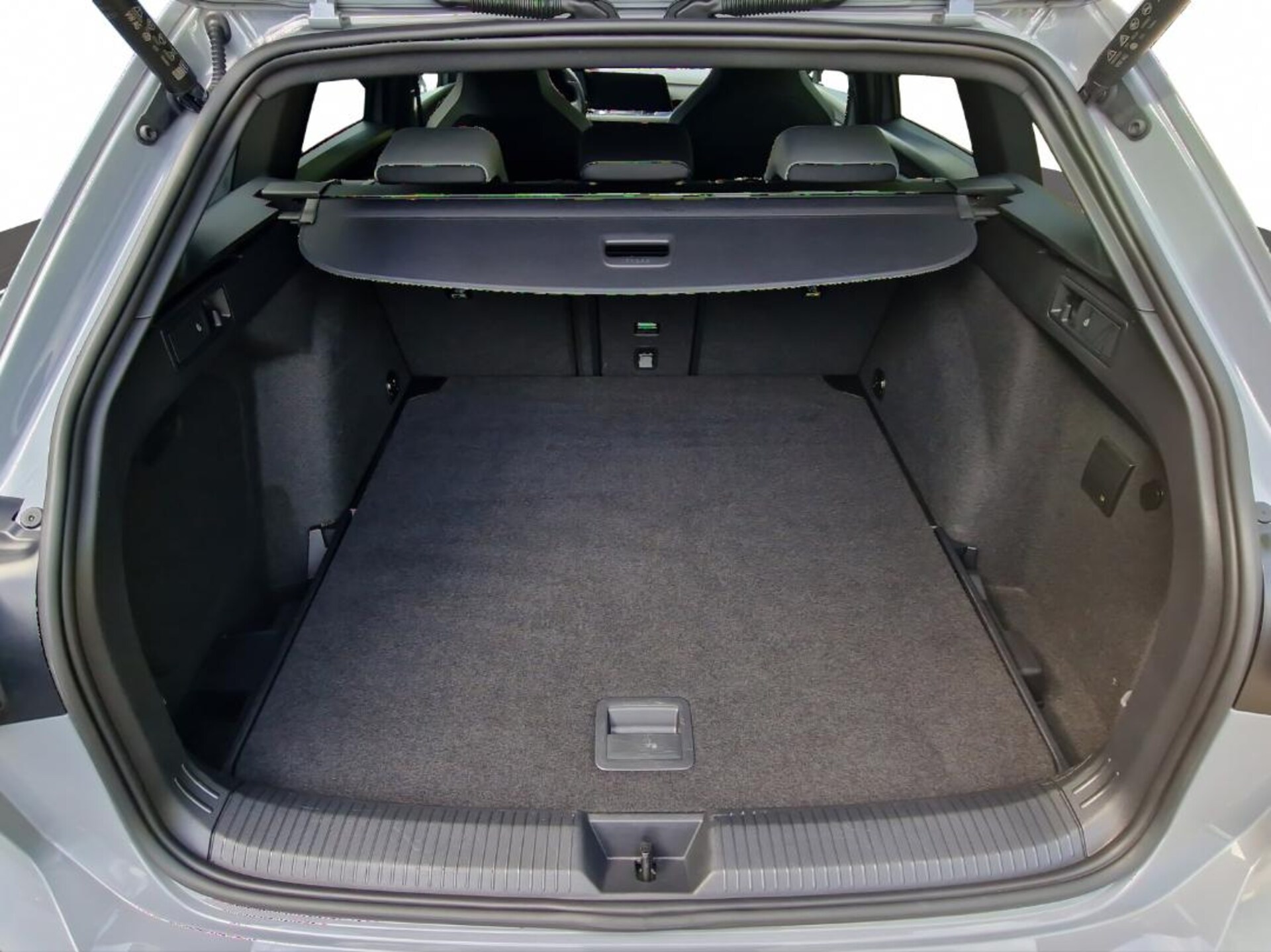 Volkswagen Golf Variant R-Line