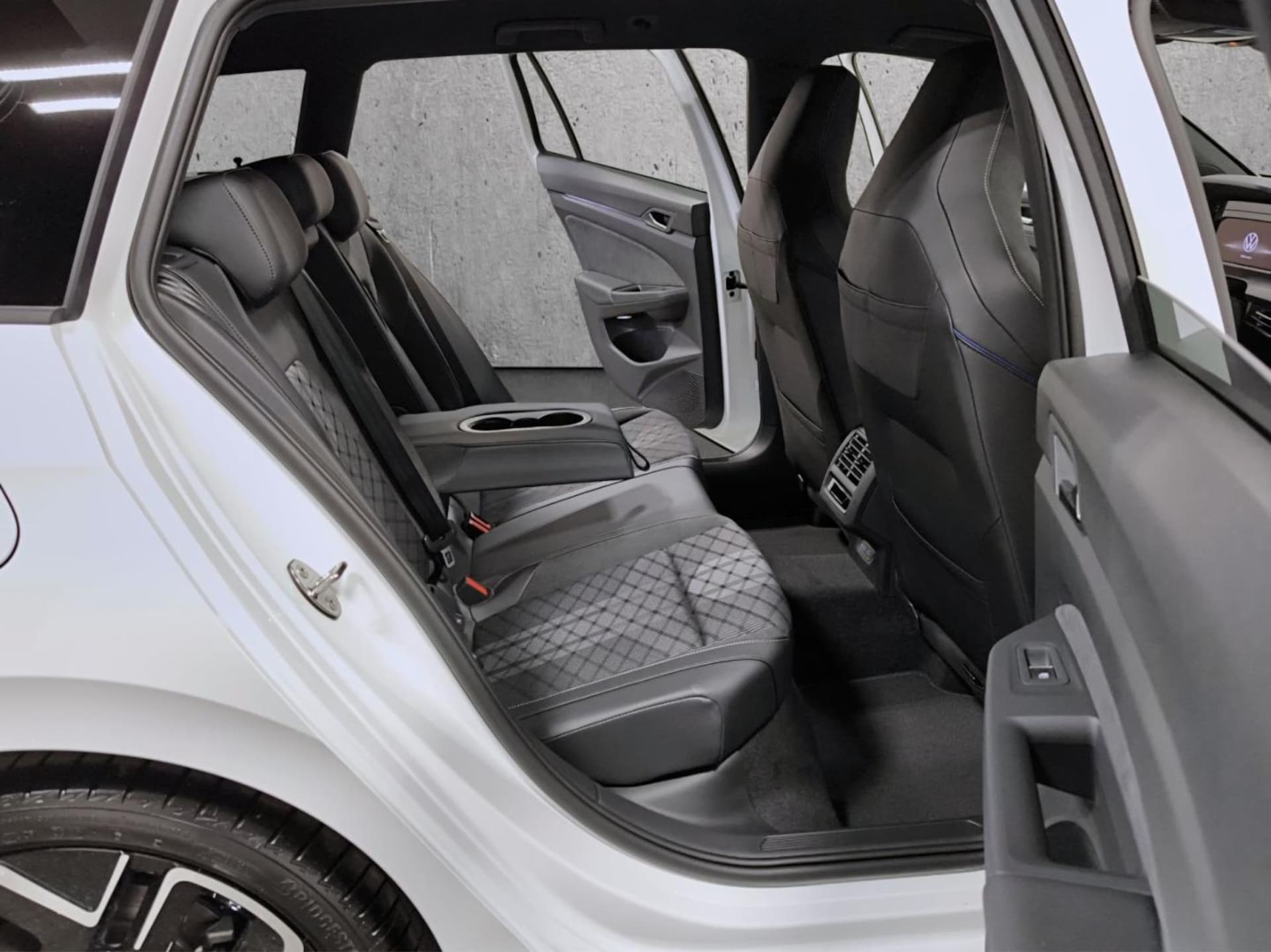 Volkswagen Golf Variant R-Line