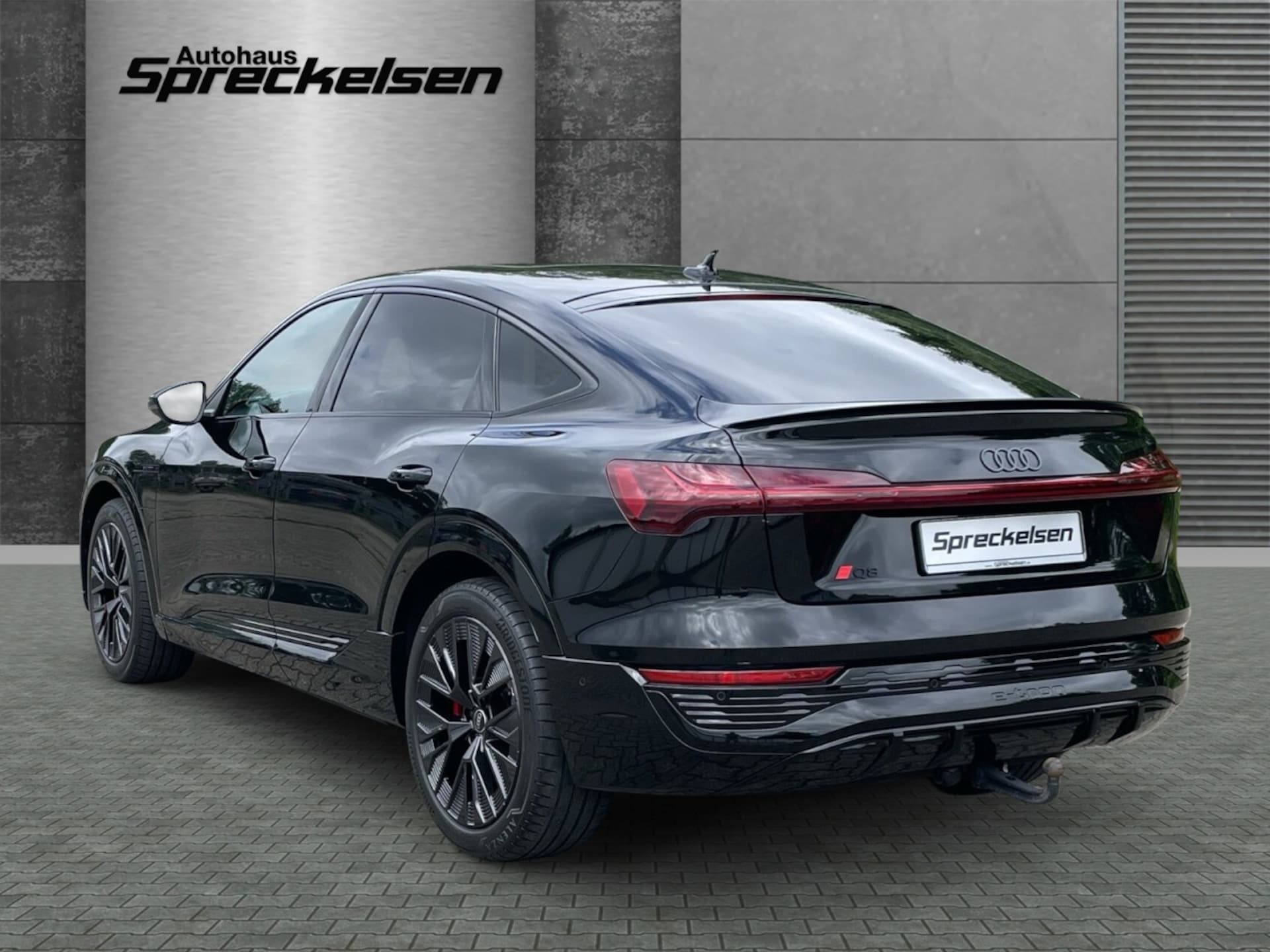 Audi Q8 Sportback e-tron S line