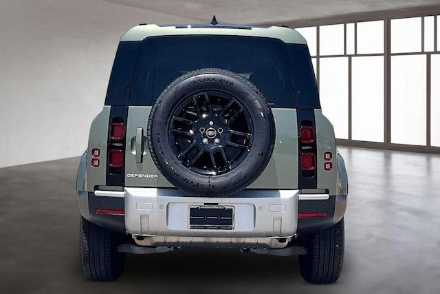 2025 Land Rover Defender