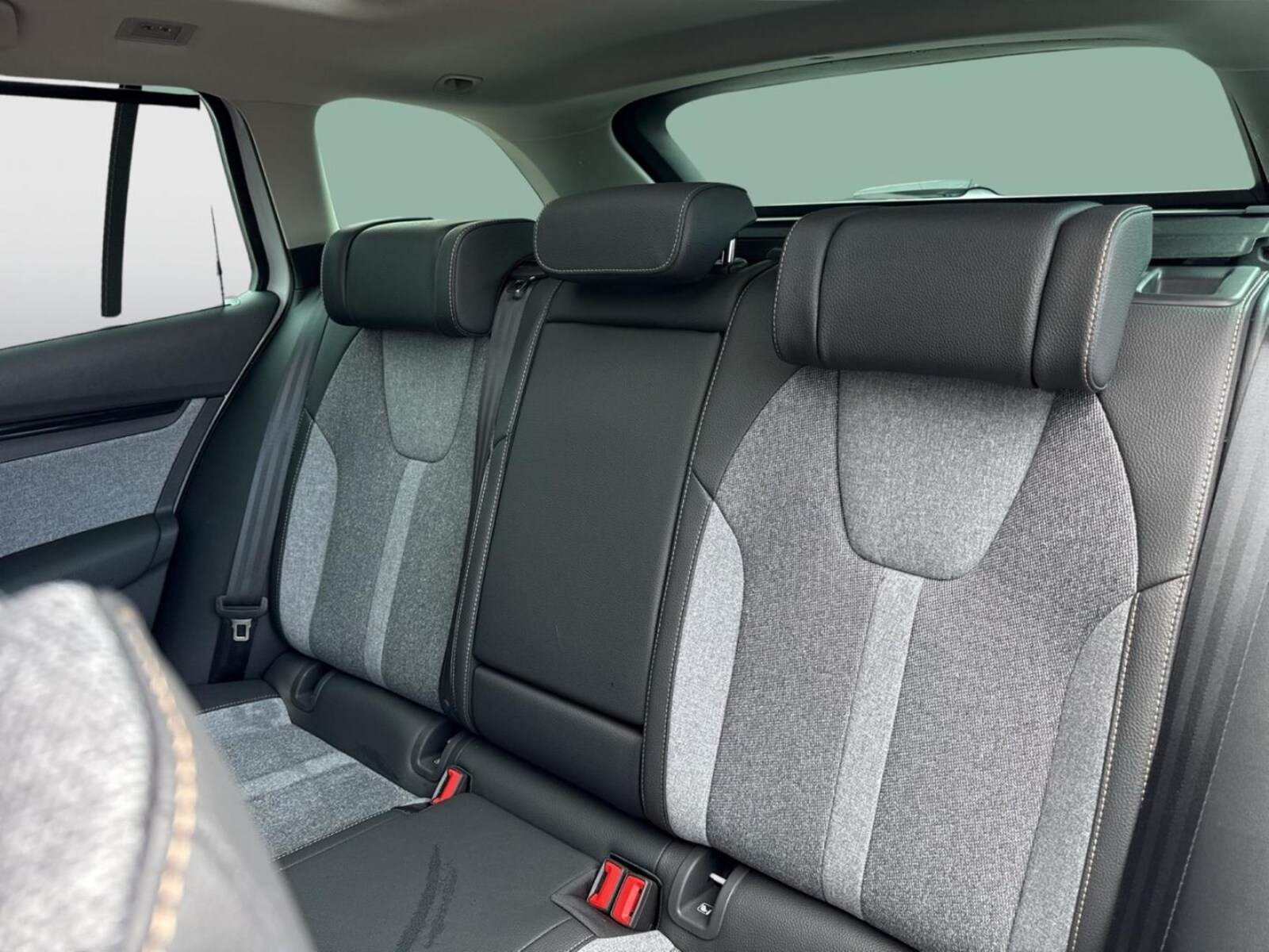 Škoda Octavia Combi – Bild 10