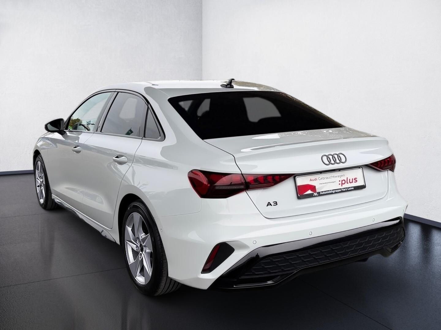 Bild über Audi A3 Limousine TFSI 110 kW S tronic - für weitere Informationen kontaktieren Sie den Audi Partner