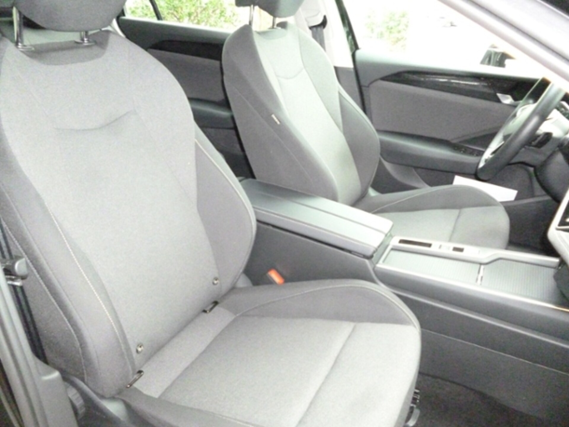 Volkswagen Passat Basis-Modell