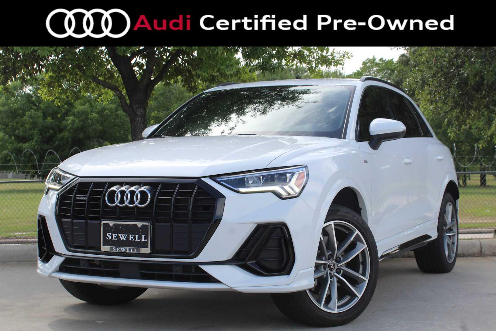 2024 Audi Q3 45 TFSI S Line Premium quattro's photo
