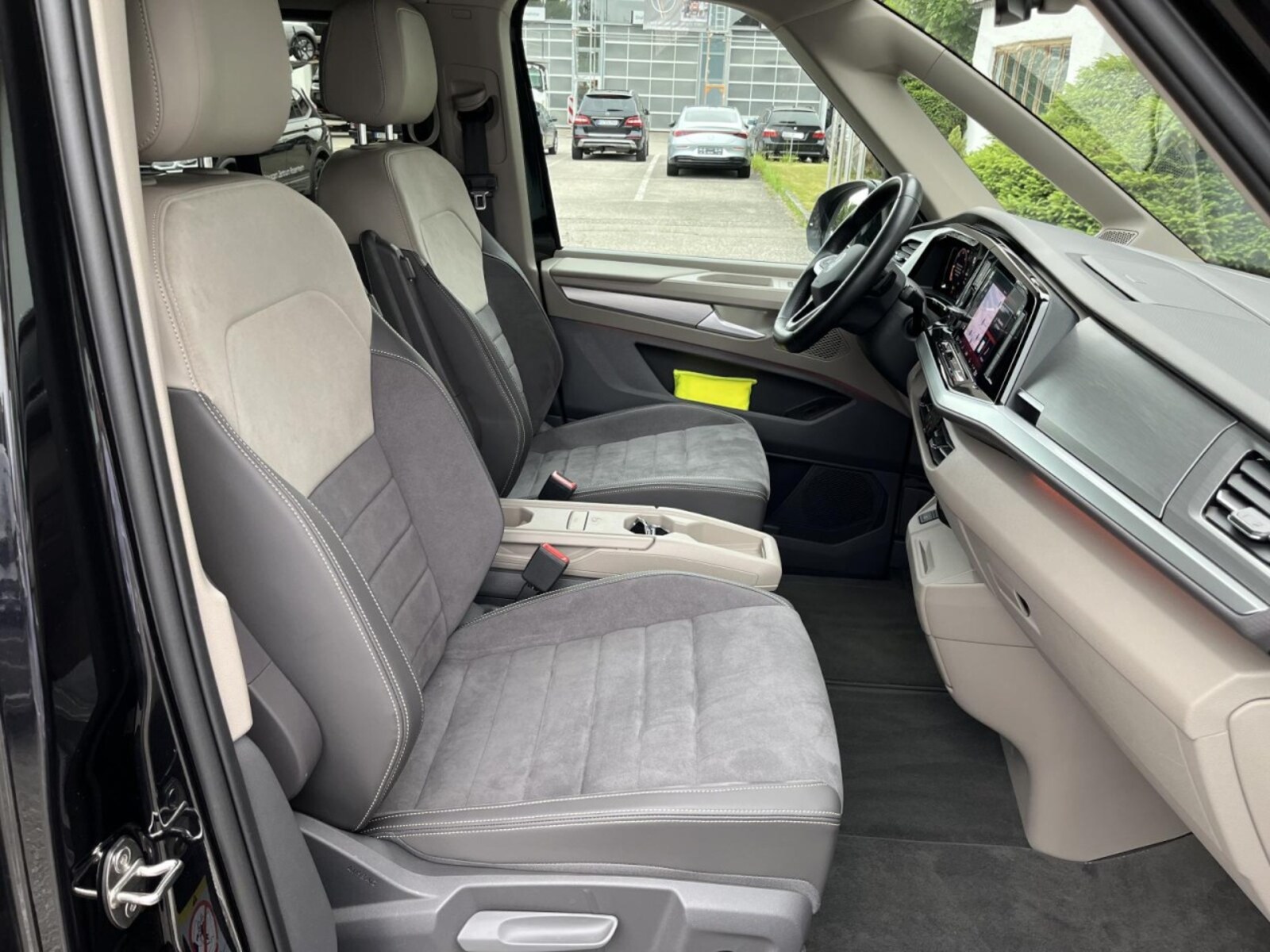 Volkswagen Multivan – Bild 10