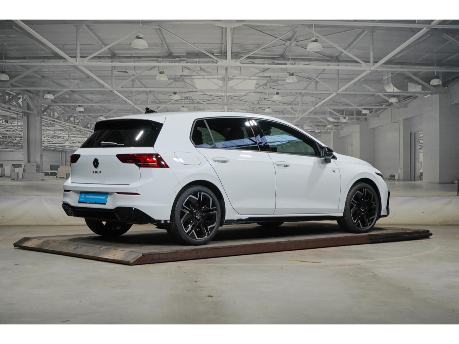 Volkswagen Golf R-Line